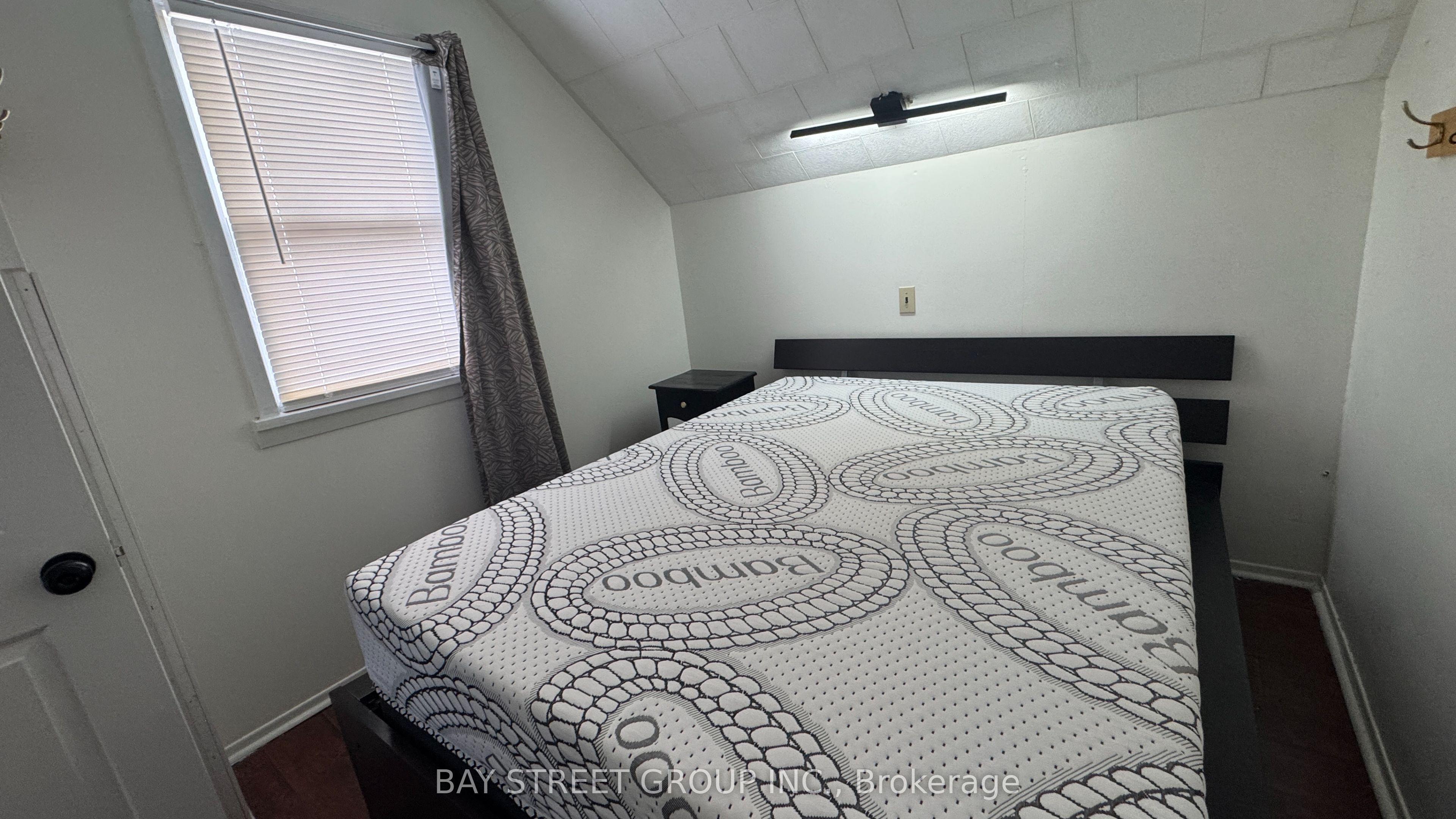 Unit Upper - 4138 Drummond Road, Niagara Falls 5