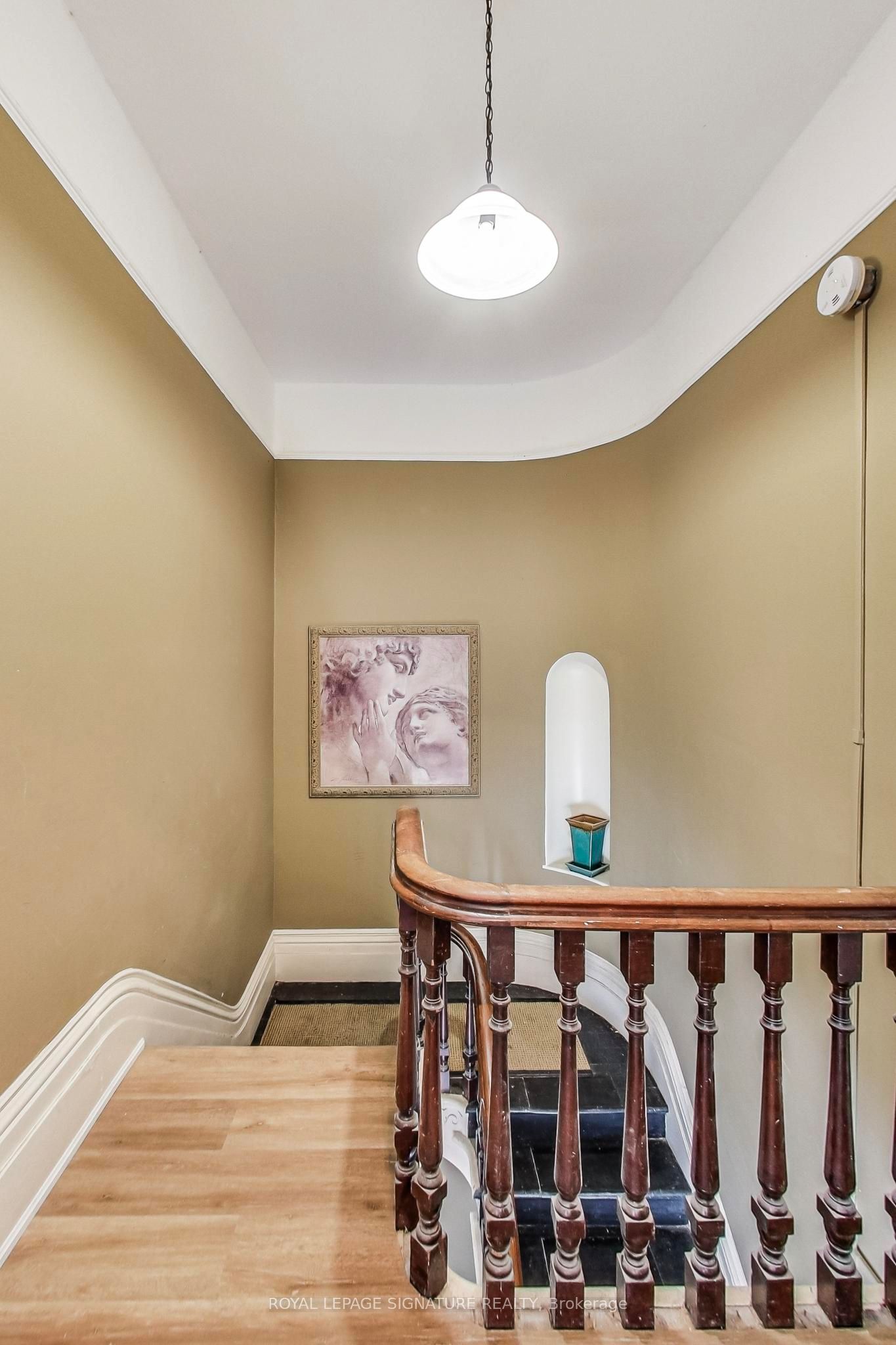 Unit 4 - 102 West Avenue S, Hamilton 4