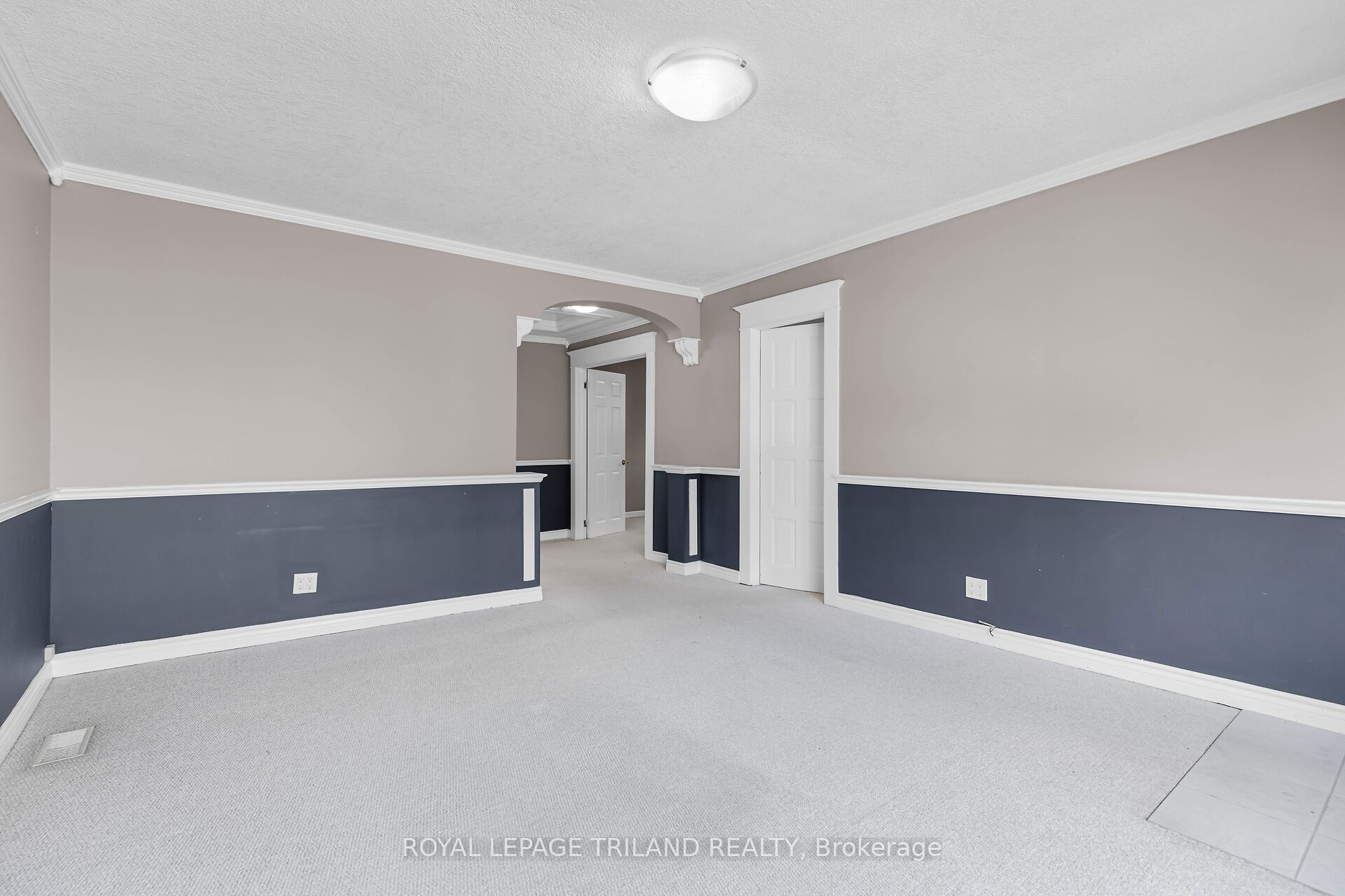 Unit 1 - 35 Miles Street, London 3