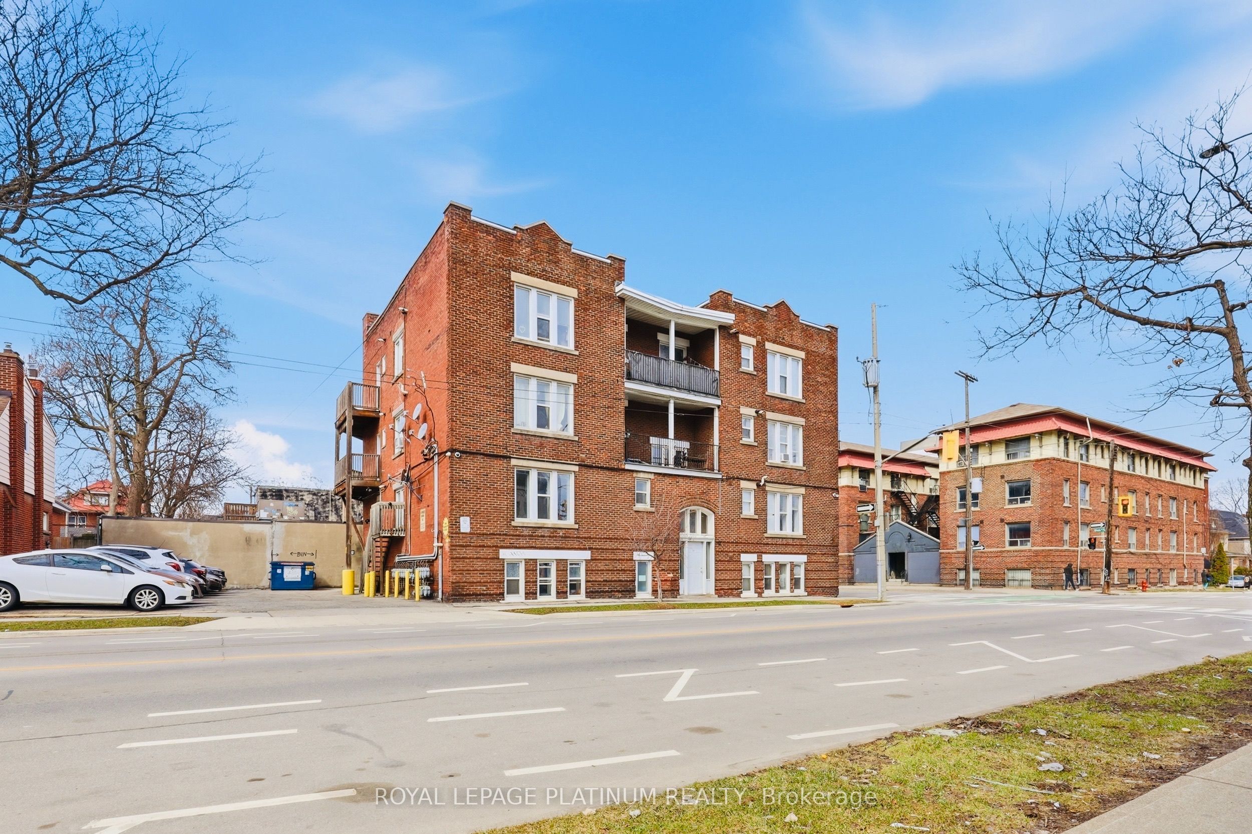 Unit 9 - 120 Sherman Avenue S, Hamilton 2