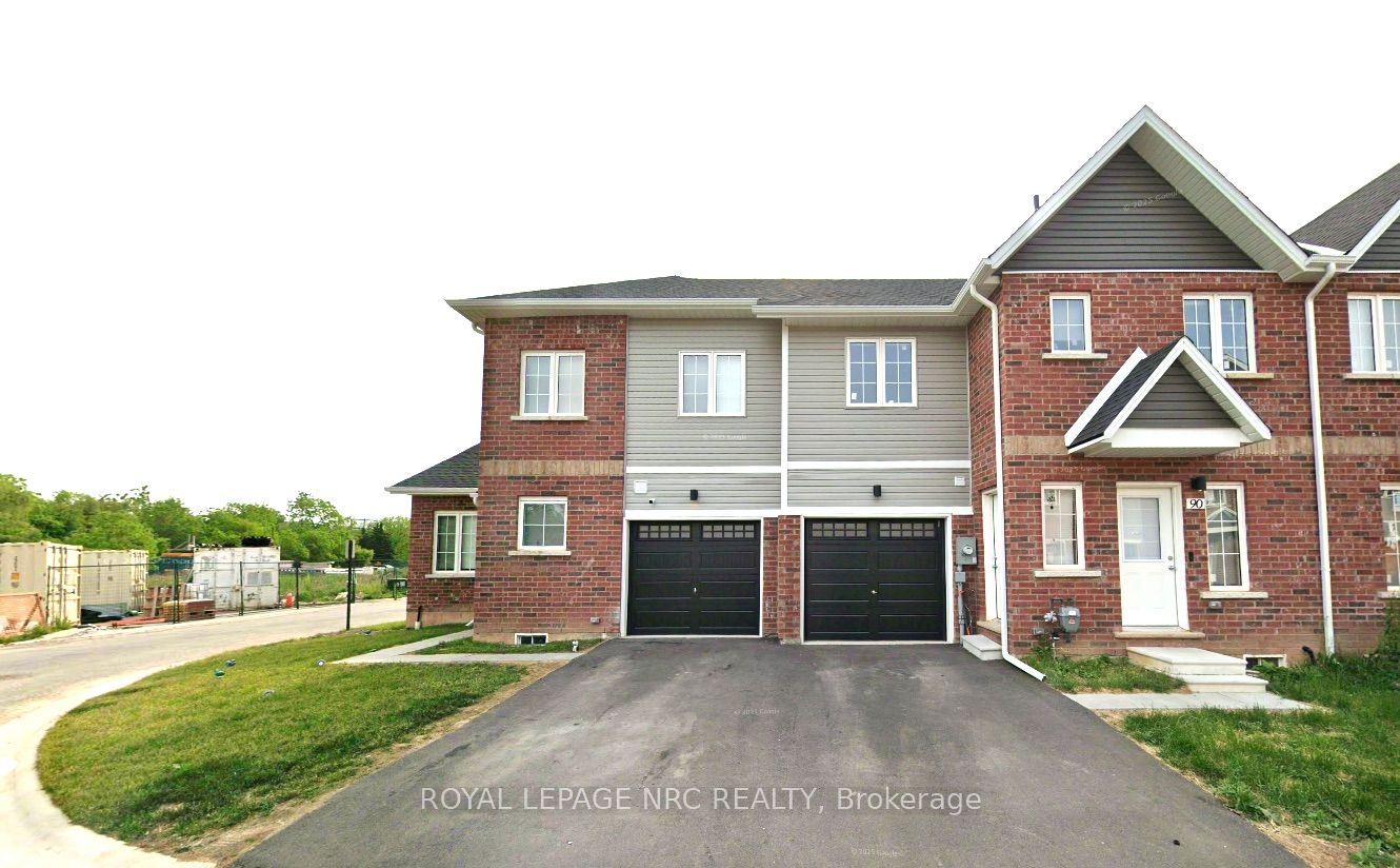 90 Highriver Trail, Welland 1
