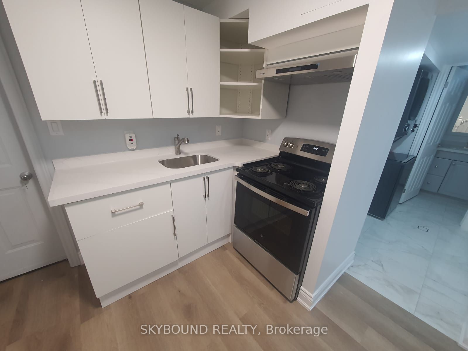 Unit Bsmt - 1830 Gough Avenue, London 5