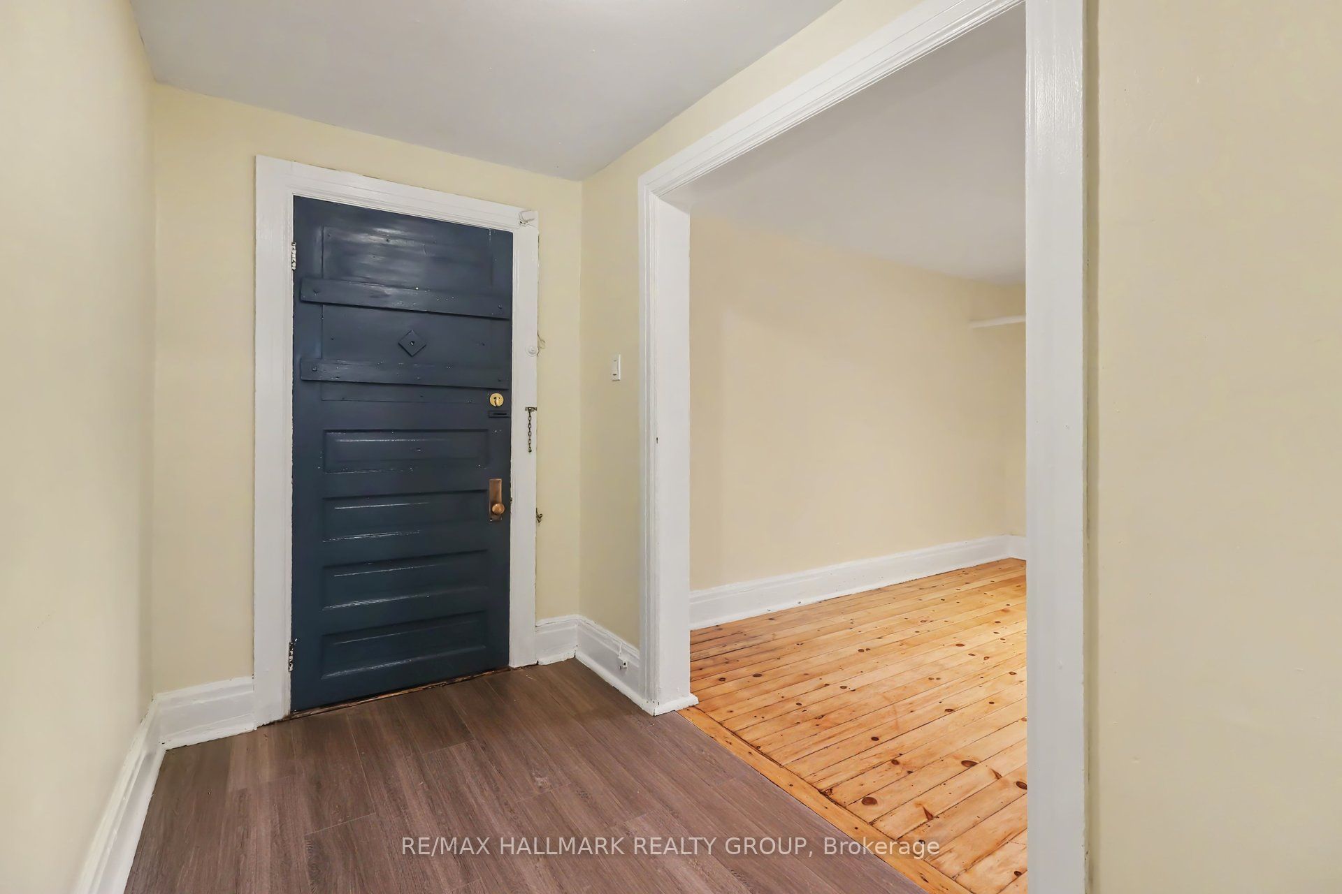 Unit 13 - 413 Elgin Street, Ottawa 3