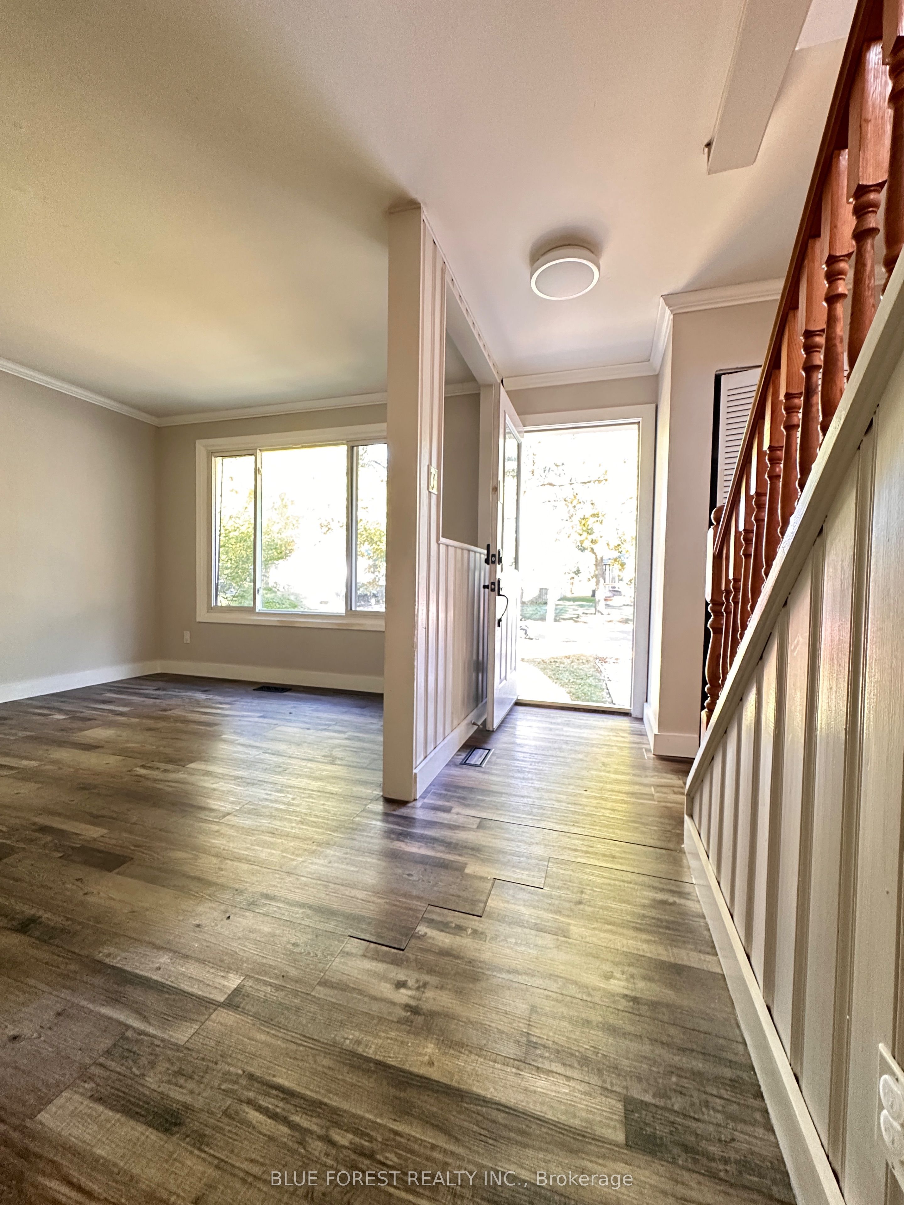 67 Breckenridge Crescent S, London 5