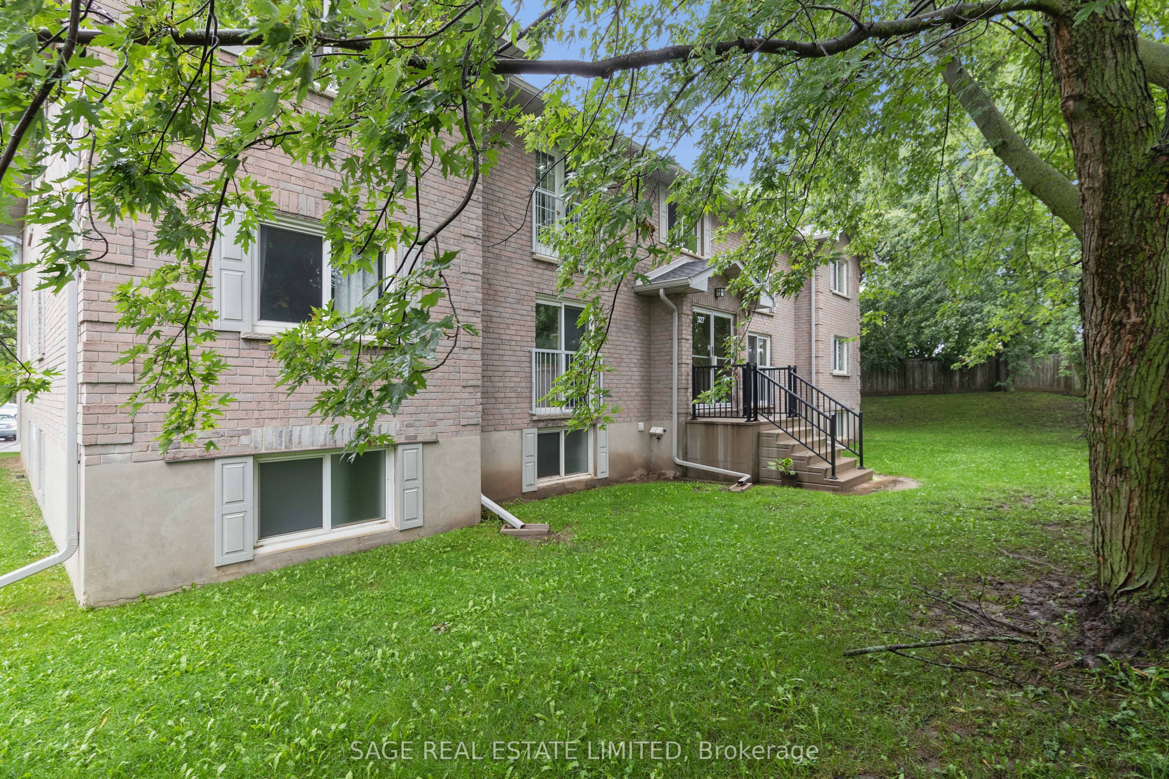 Unit 10 - 327 Northlake Drive, Waterloo 3