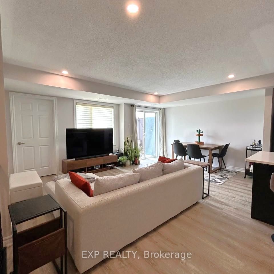 720 Lapland Private, Kanata 3