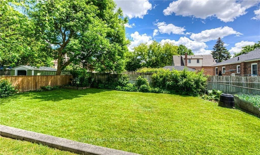Unit Upper - 15 CHELSEA Road, Kitchener 4