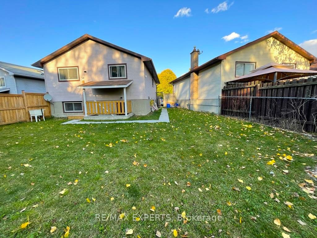 46 Caprice Crescent, London 2