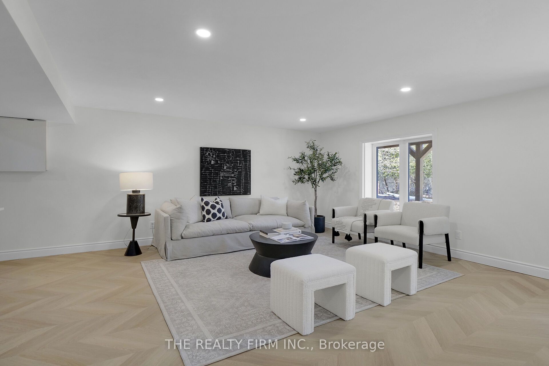 Unit Lower - 57 Naomee Crescent, London 5