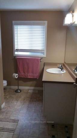 640 Violet Street, Waterloo 3