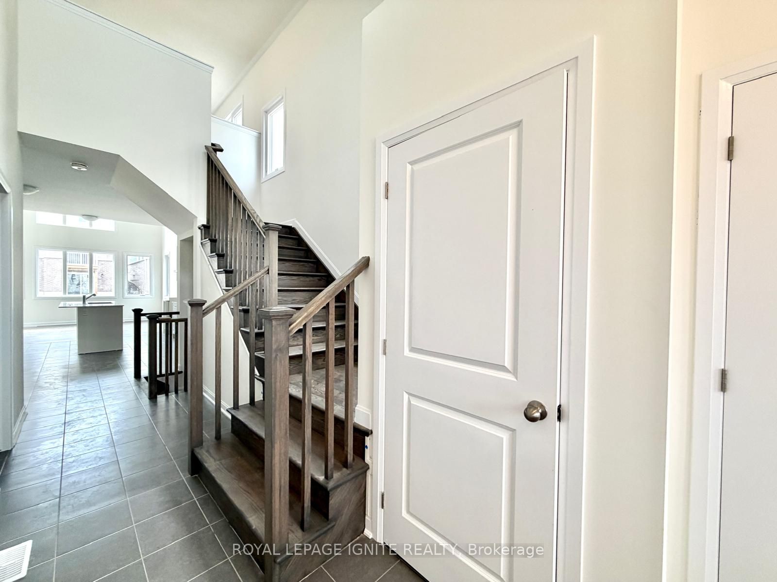 21 Royal Oak Crescent, Loyalist 4