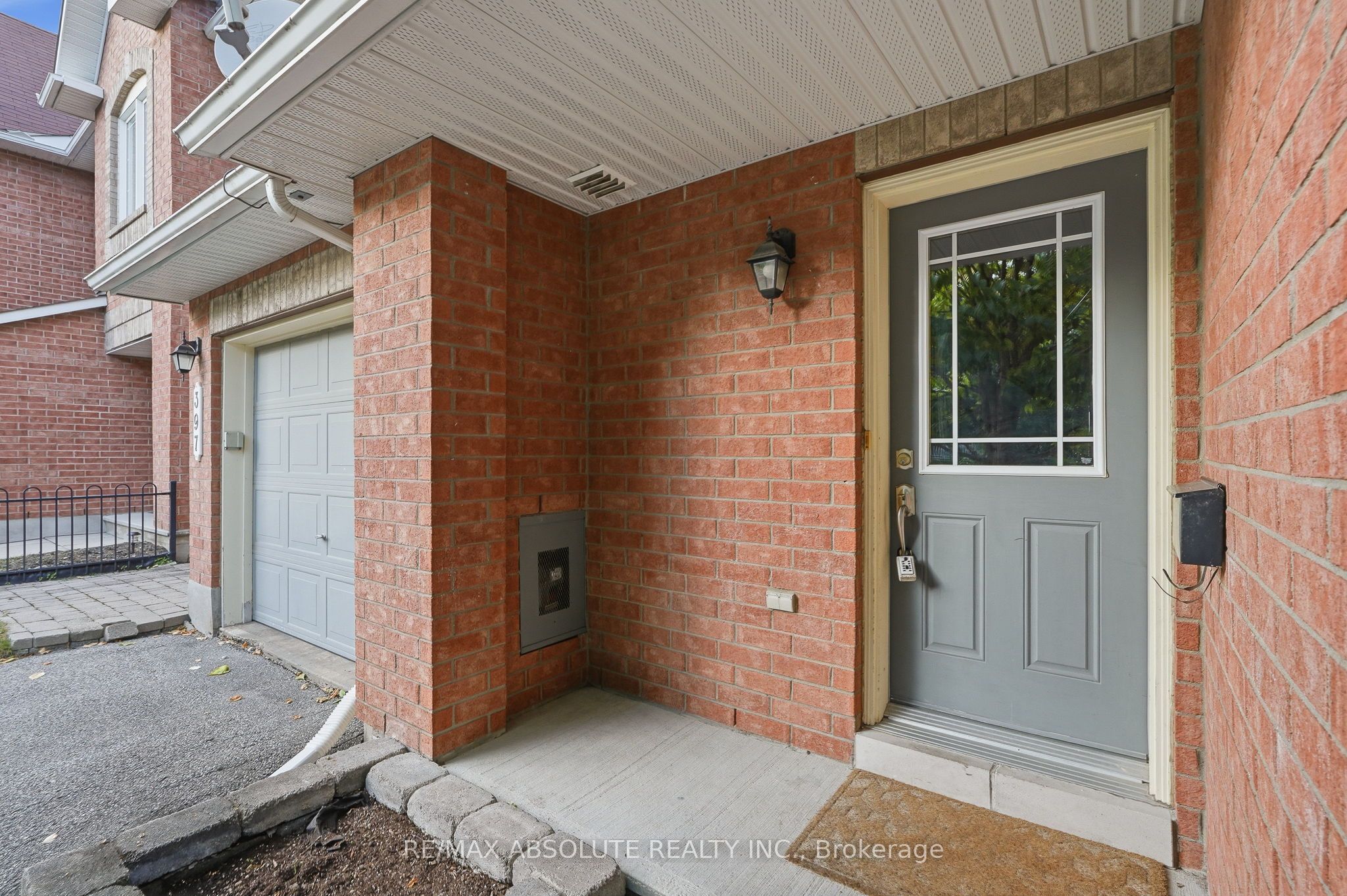 399 STATEWOOD Drive, Kanata 2