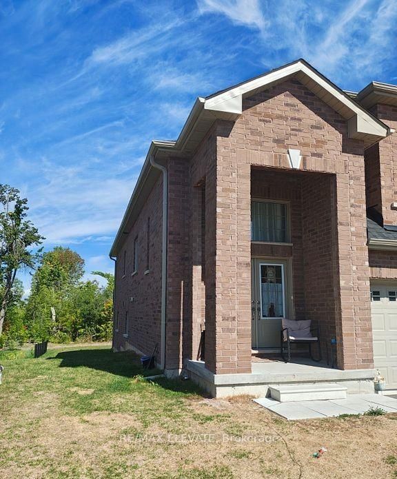 59 Carew Boulevard, Kawartha Lakes 2