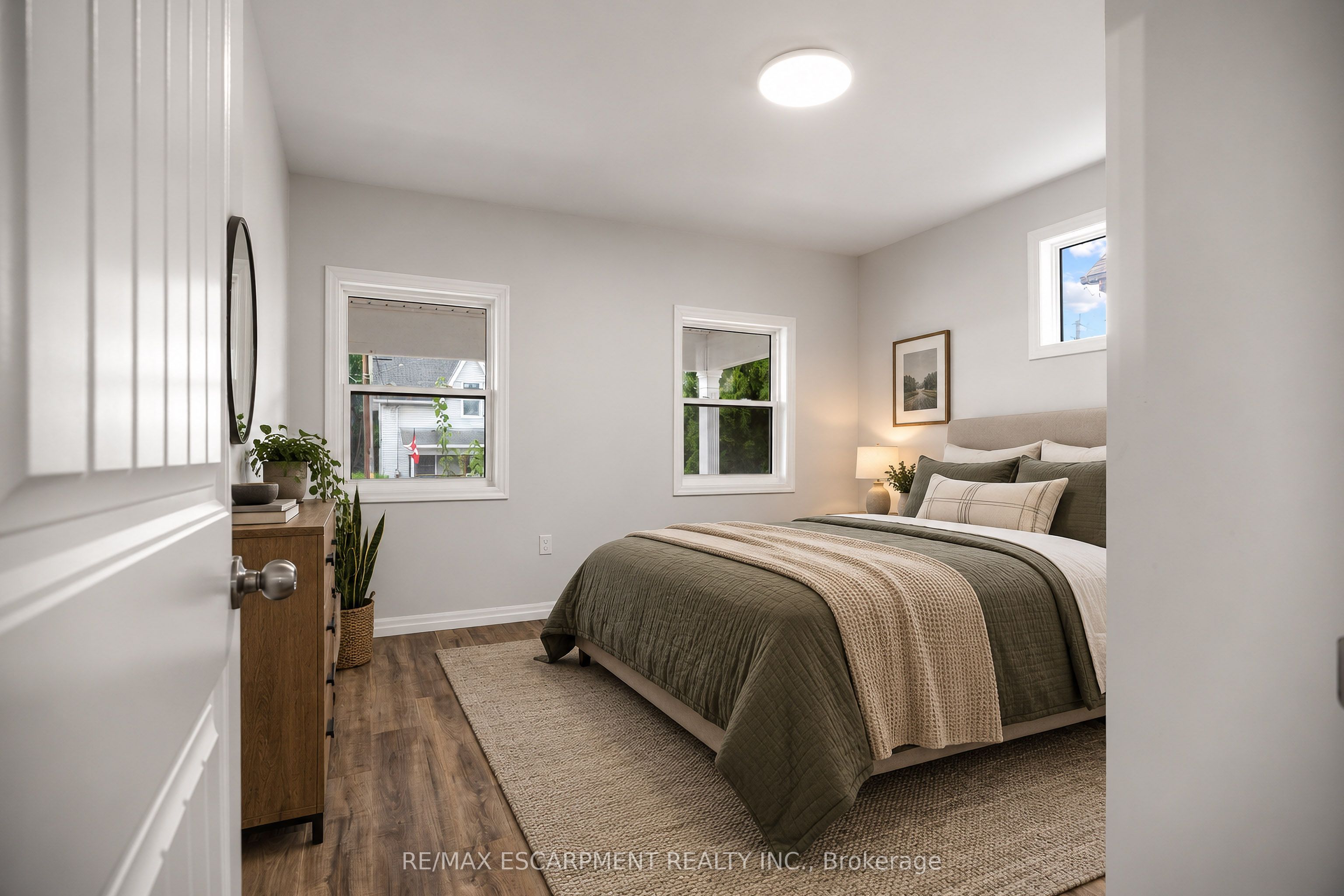 Unit MAIN - 35 Inkerman Street, St. Thomas 3
