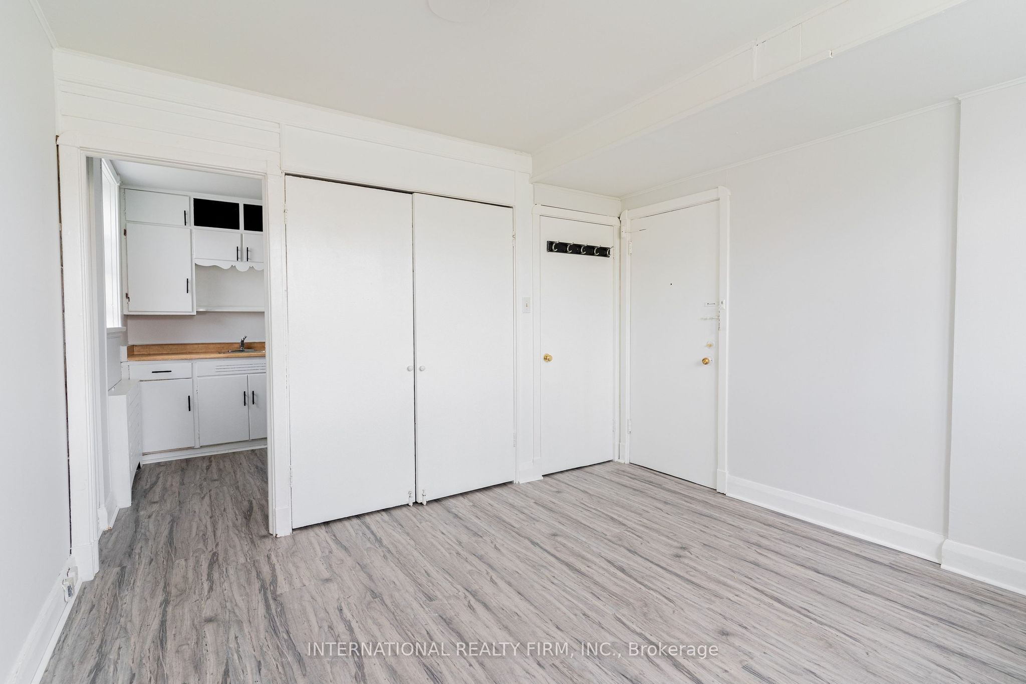 Unit 6 - 645 Hamilton Road, London 3