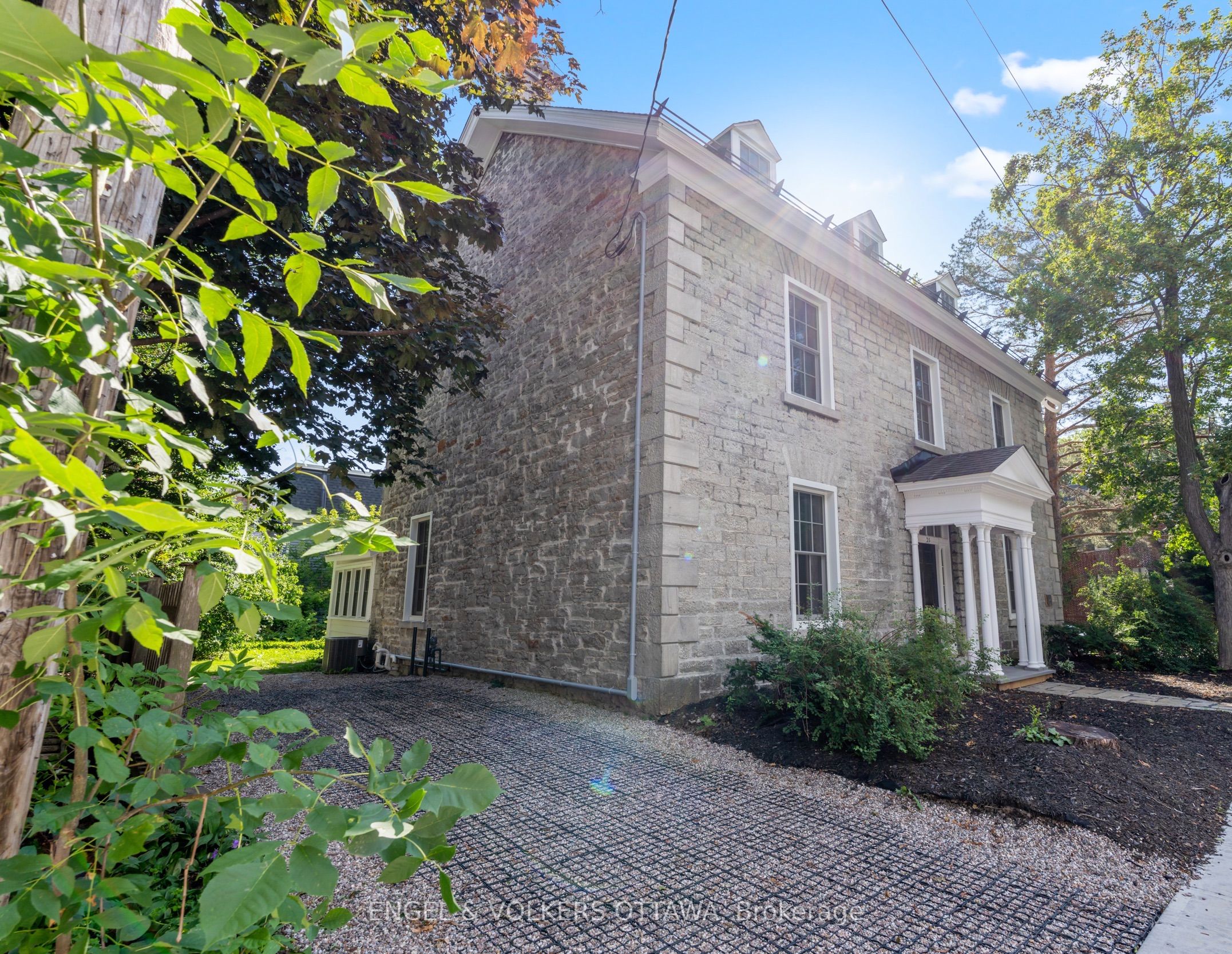 35 Mackay Street, Ottawa 2