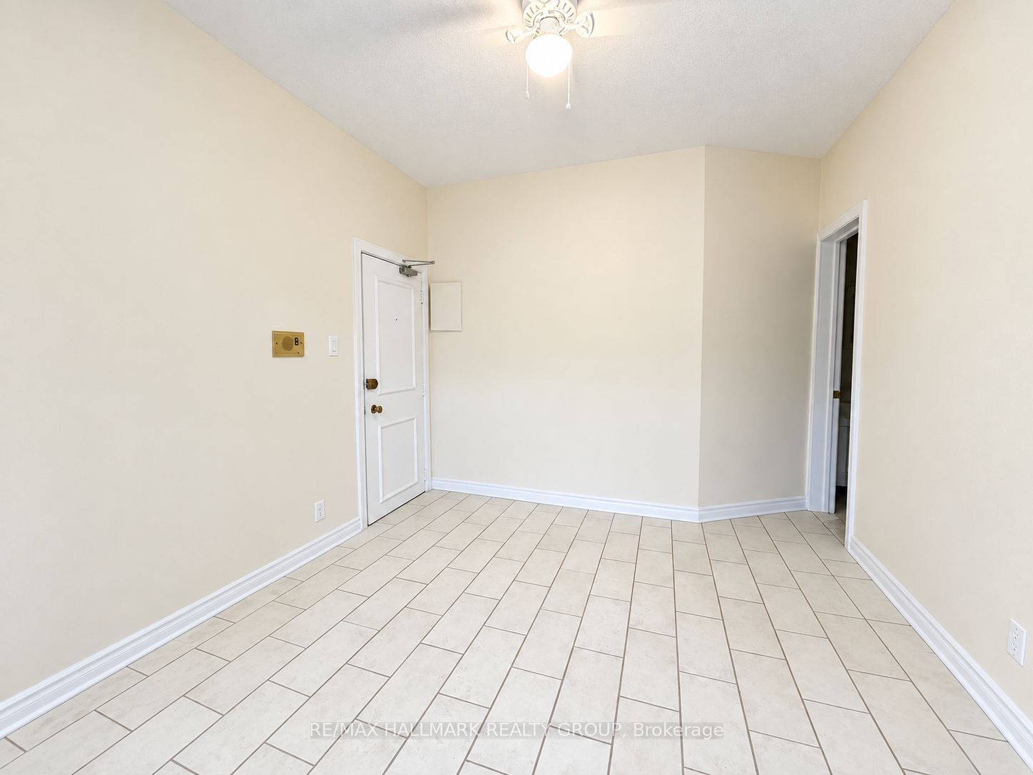 Unit 3 - 120 Murray Street, Ottawa 2