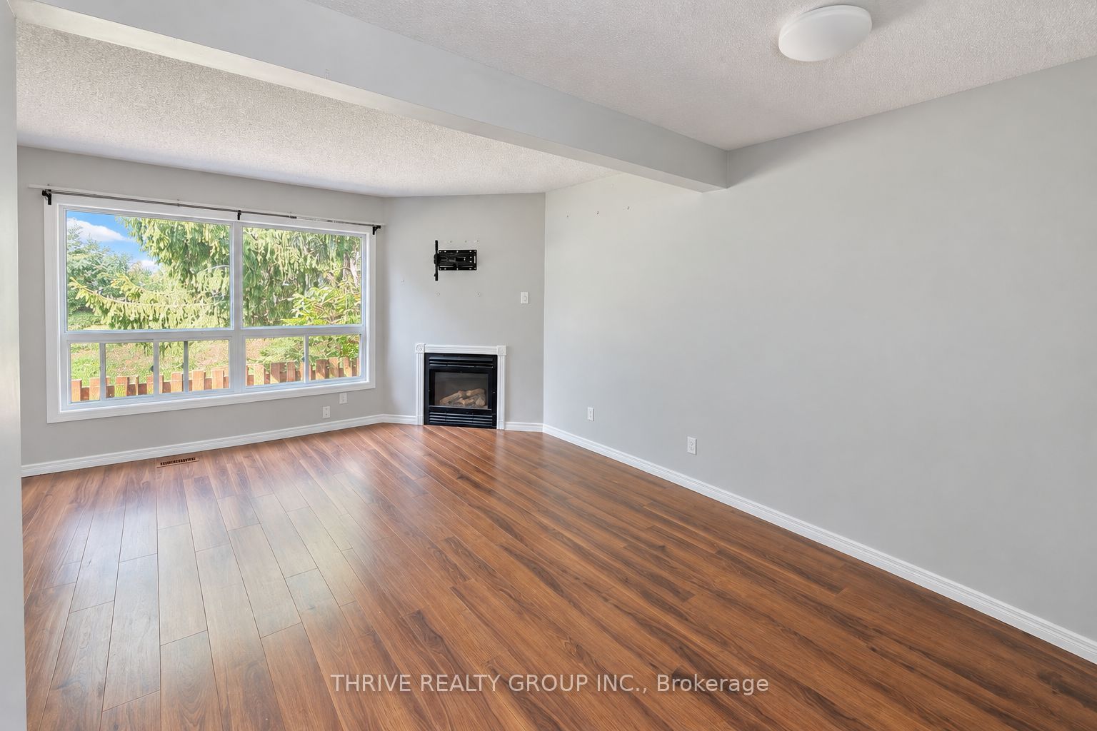 Unit 17 - 126 Belmont Drive, London 4