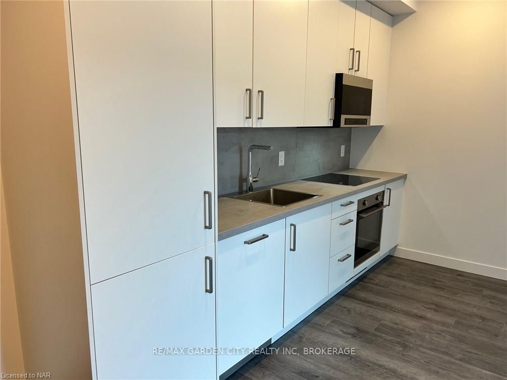 Unit 213 - 7549B KALAR Road, Niagara Falls 3