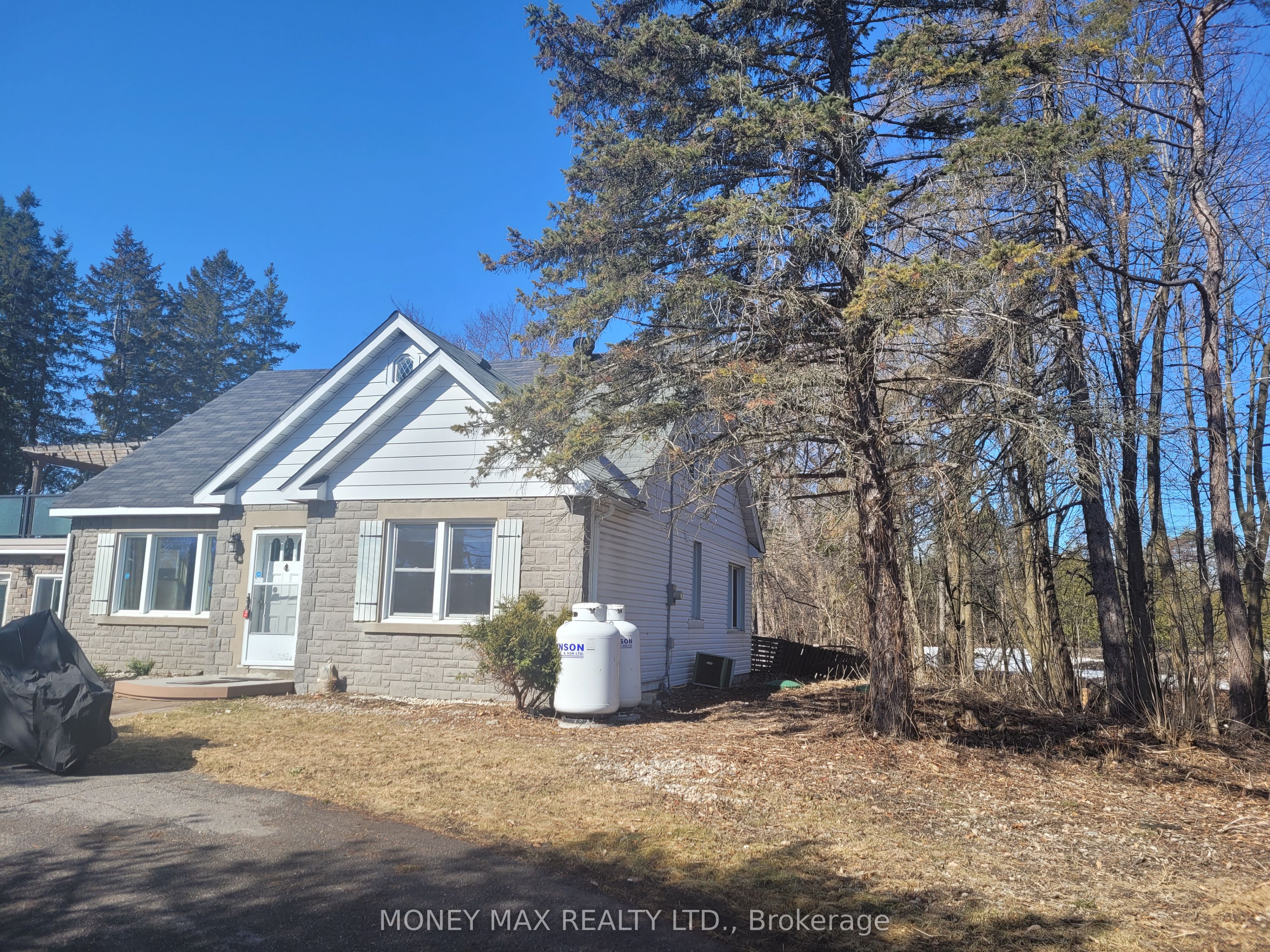 Unit B - 2952 Prince Of Wales Drive, Nepean 2