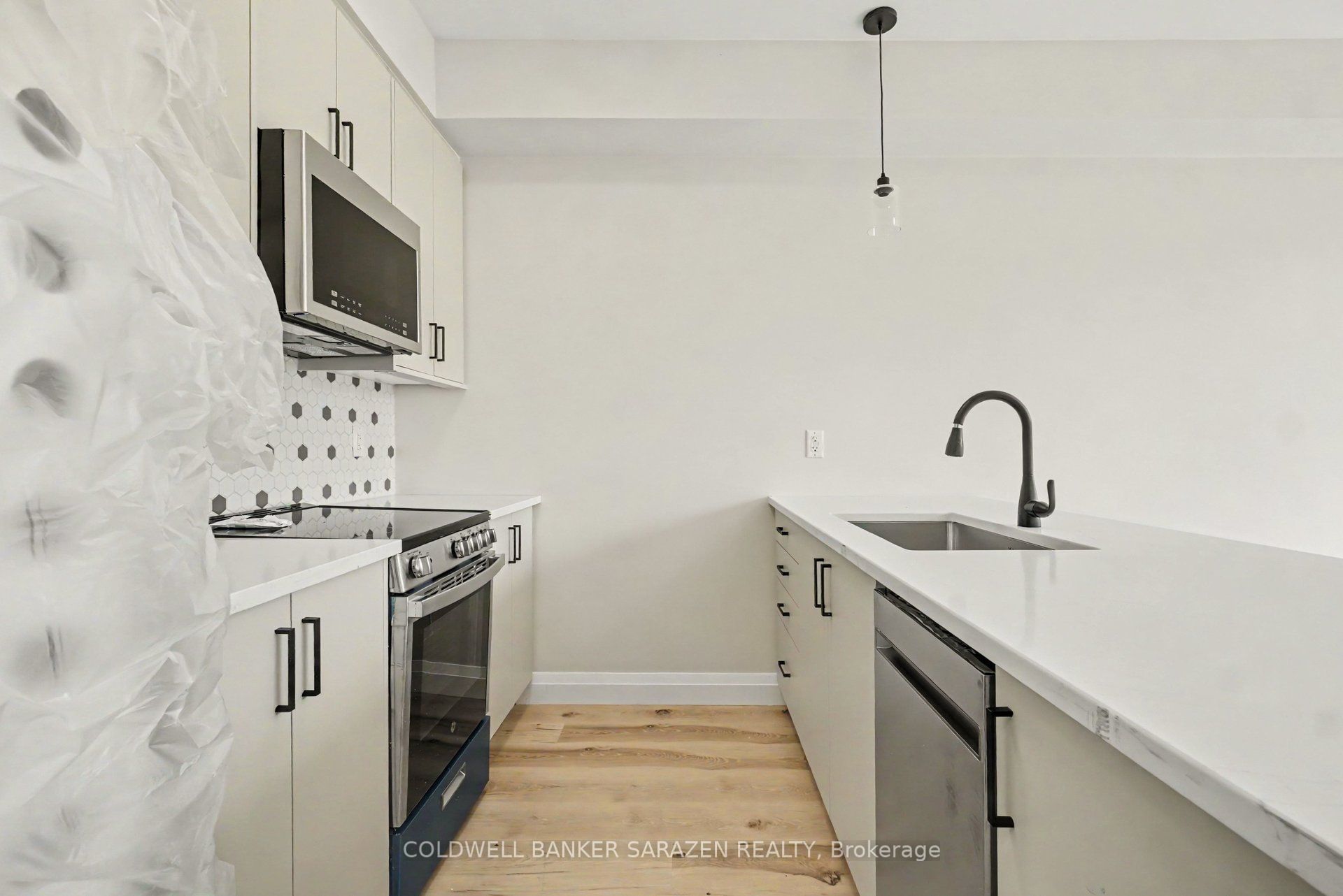 Unit 302 - 42 Mcarthur Avenue, Ottawa 3