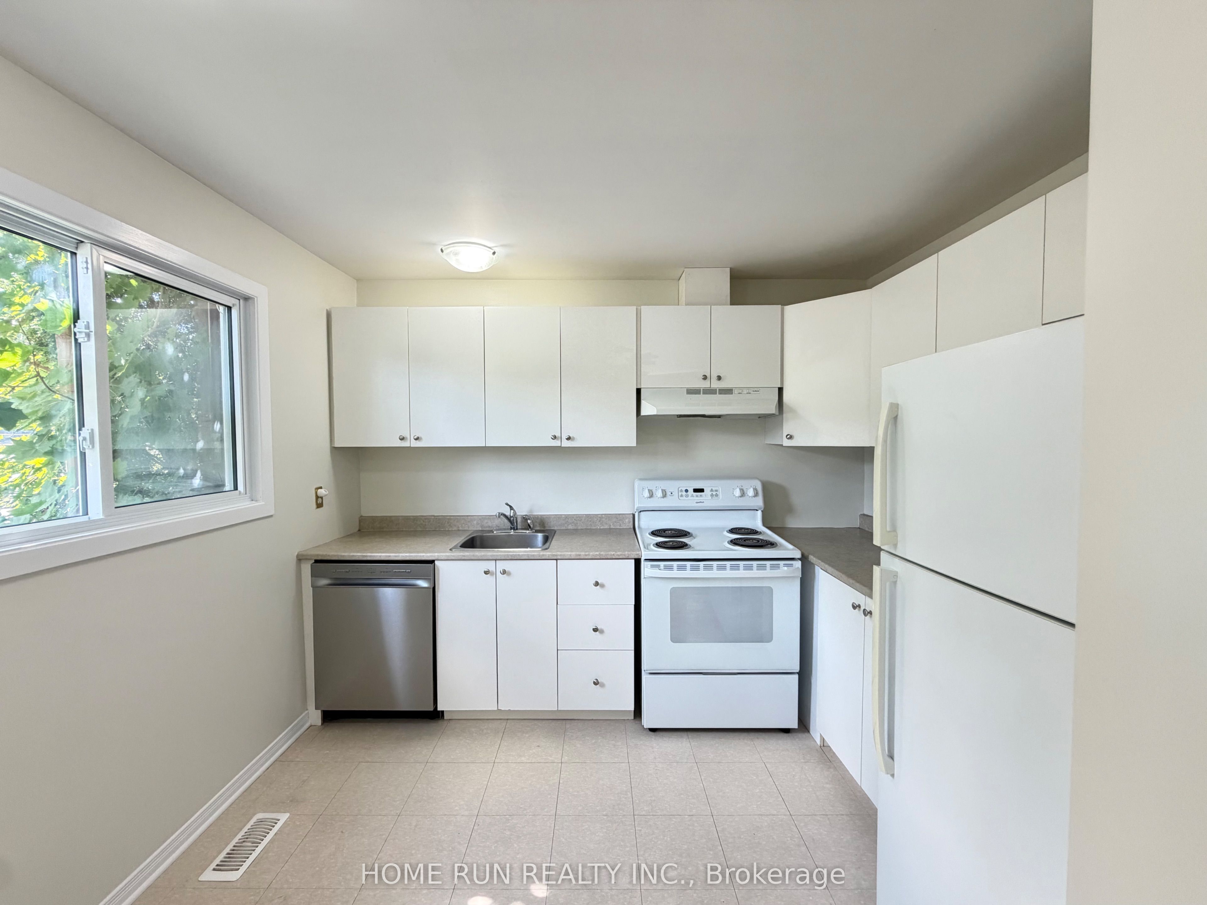 Unit 40 - 3420 Southgate Road, Ottawa 4