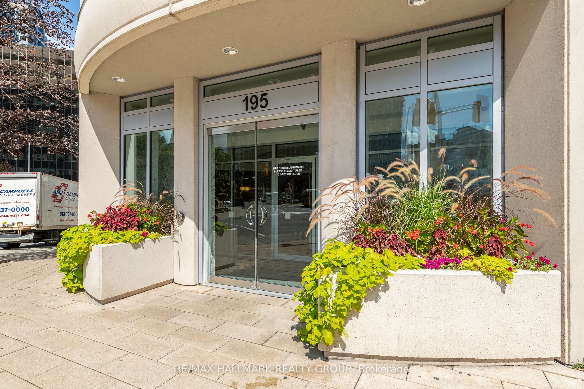 Unit 1602 - 195 Besserer Street, Ottawa 2