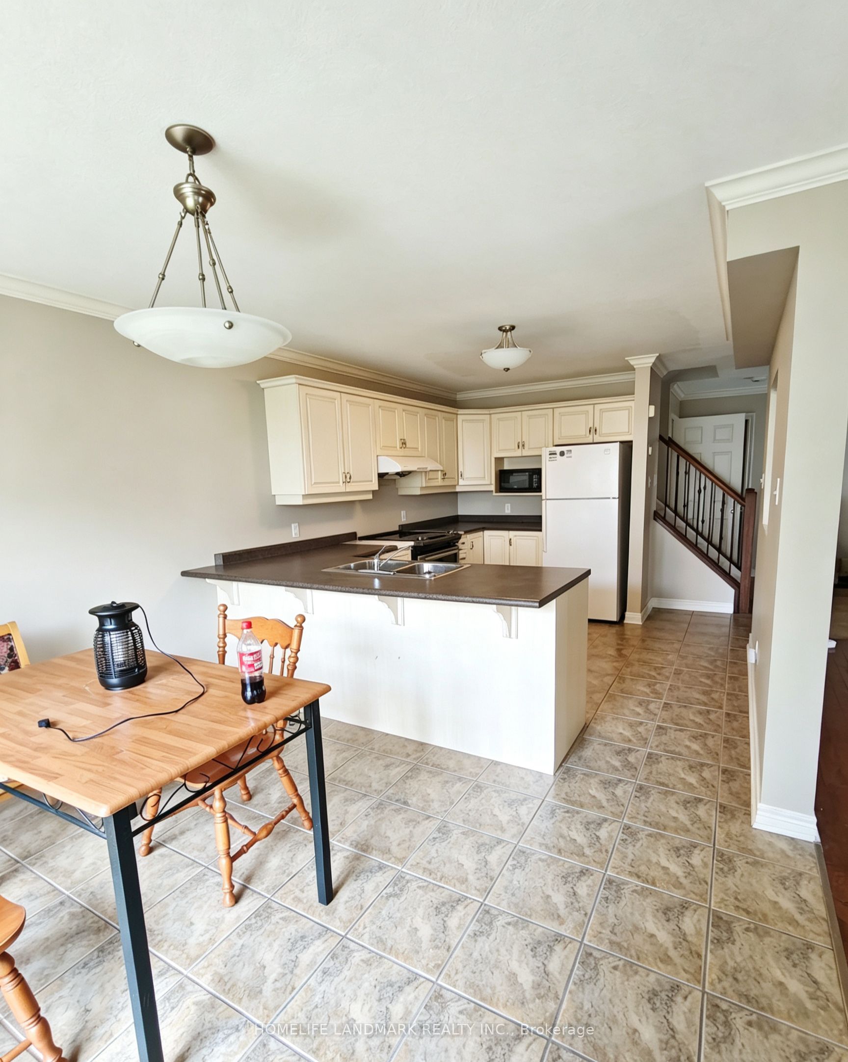 898 Blythwood Road, London 3