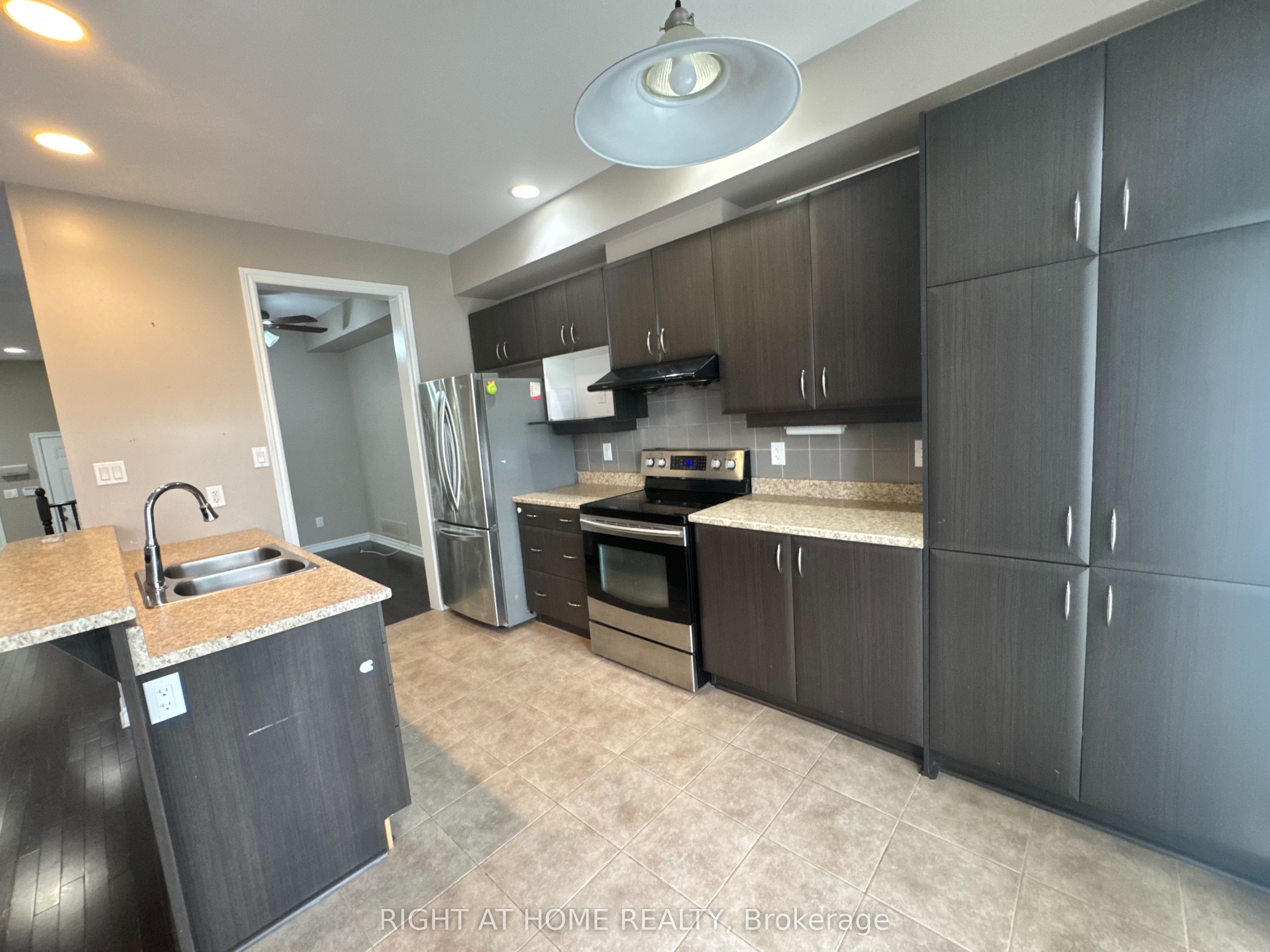 428 FOXHALL Way, Kanata 5