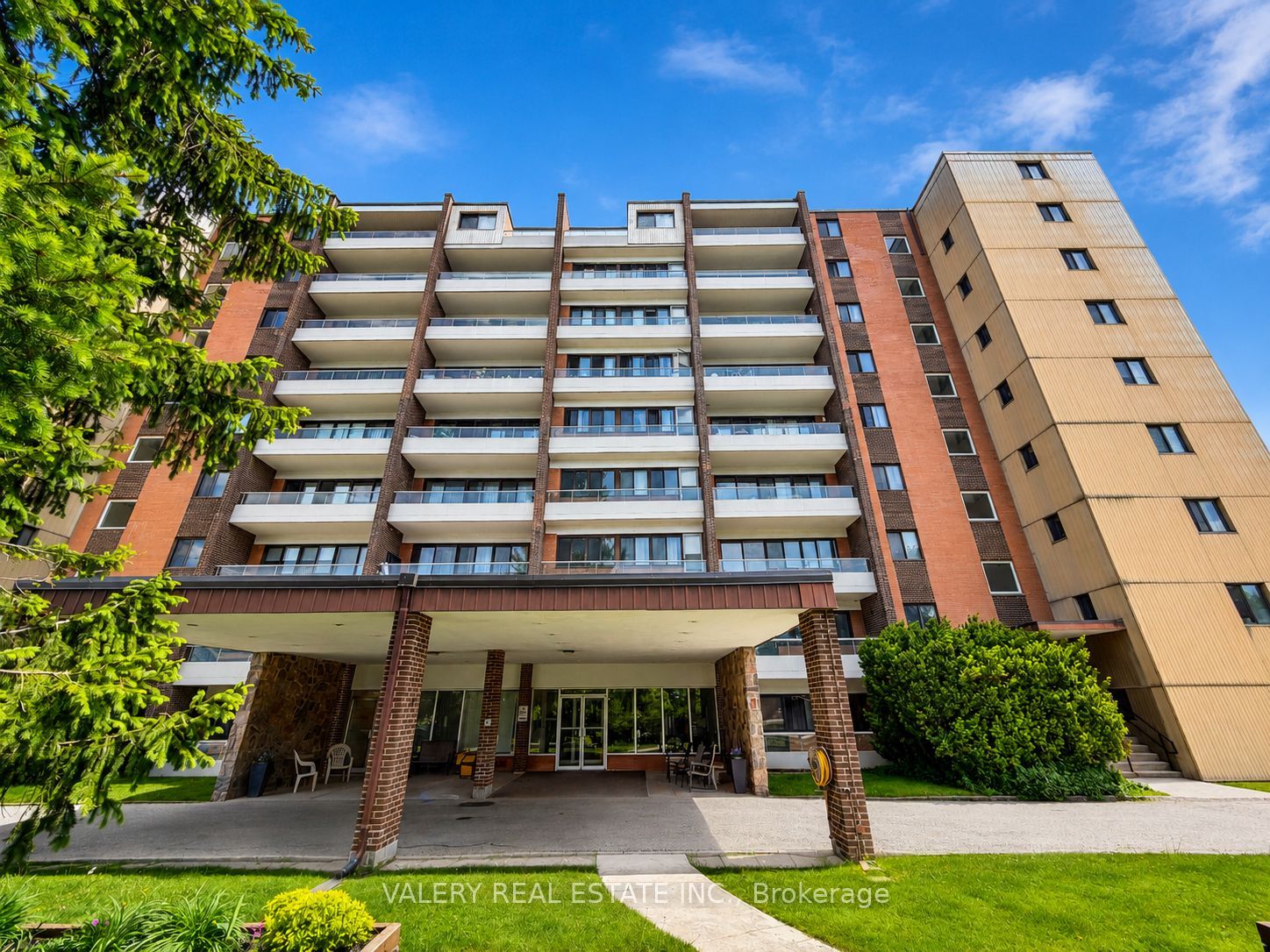 Unit 803 - 671 Woolwich Street, Guelph 1