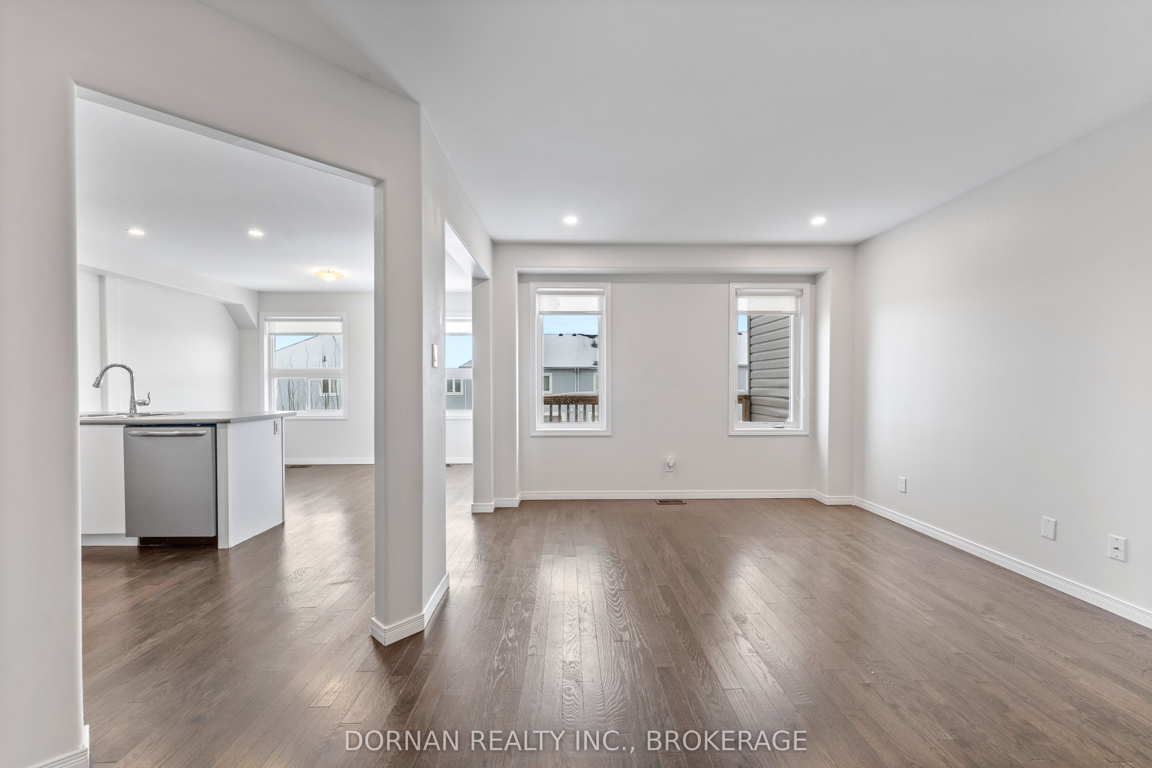 Unit Upper - 284 Louden Terrace, Peterborough 5