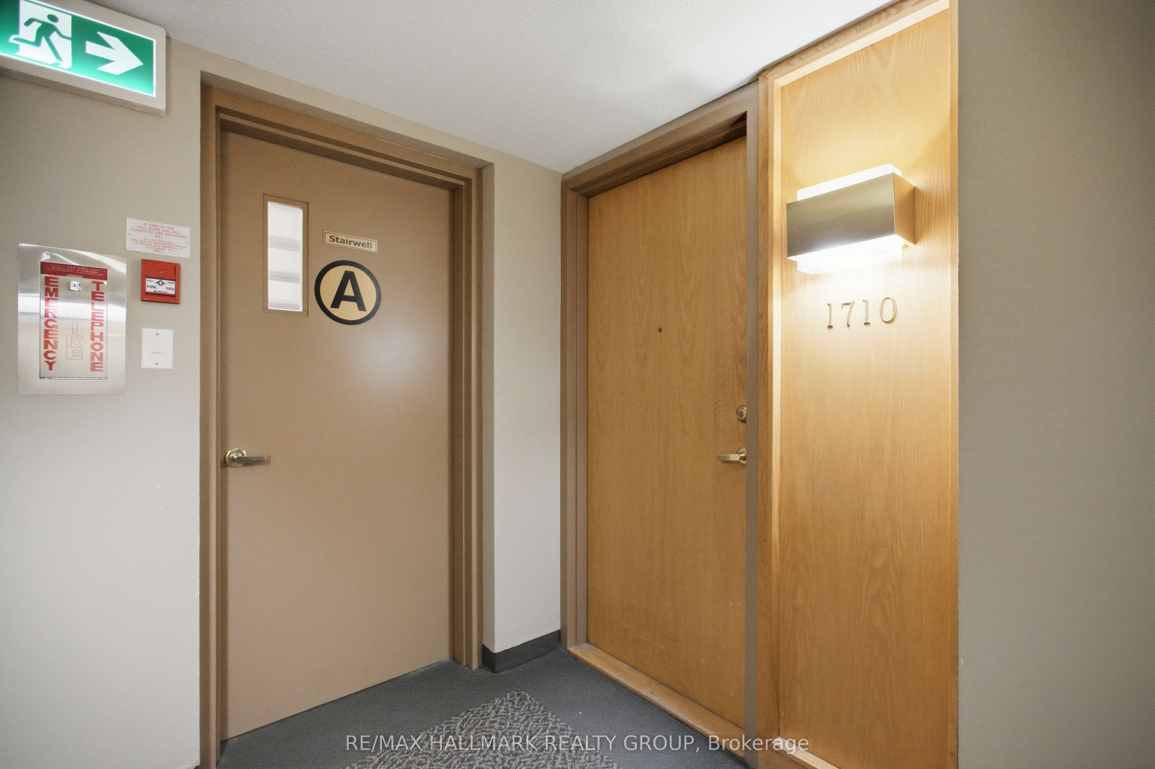 Unit 1710 - 2760 Carousel Crescent, Orleans-Gloucester 4