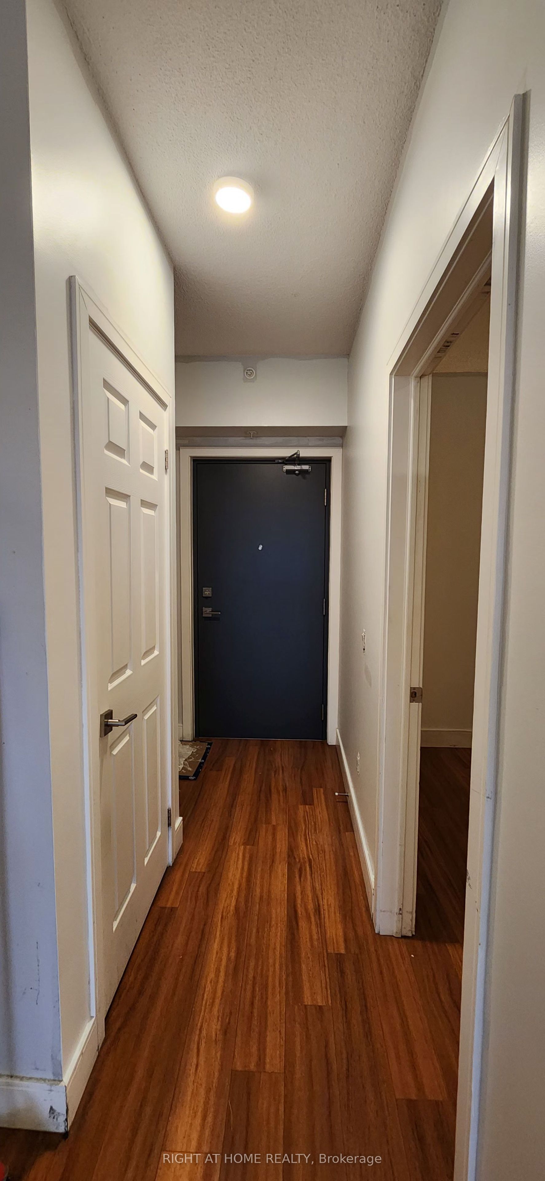Unit 513 - 1 Wellington Street, Brantford 3