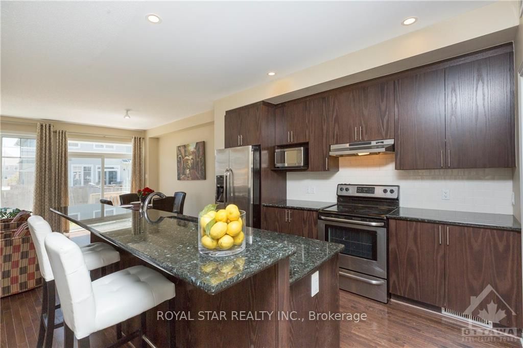 969 Bunchberry Way S, Orleans-Gloucester 3
