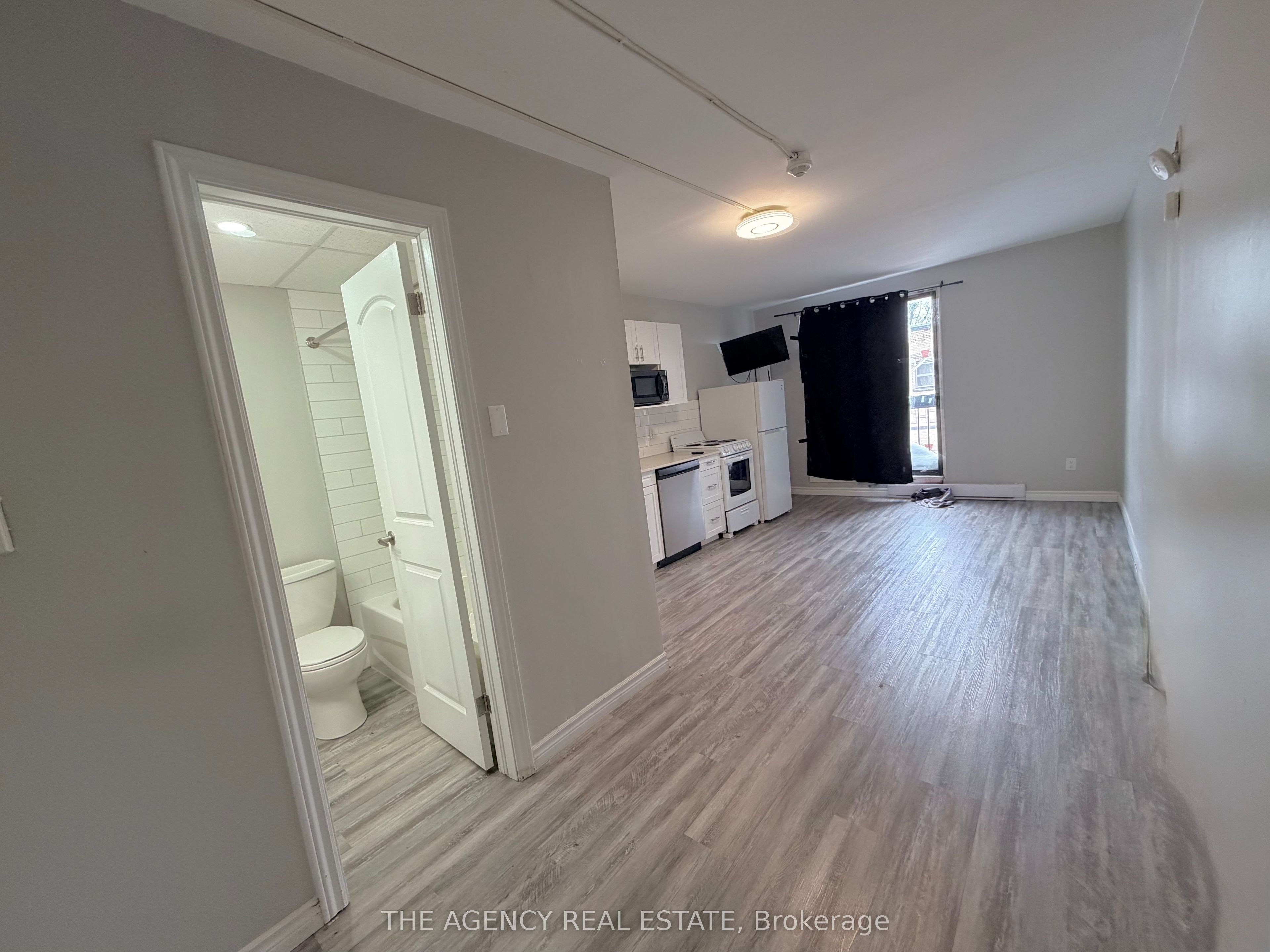 Unit 305 - 91 Thames Street S, Ingersoll 5
