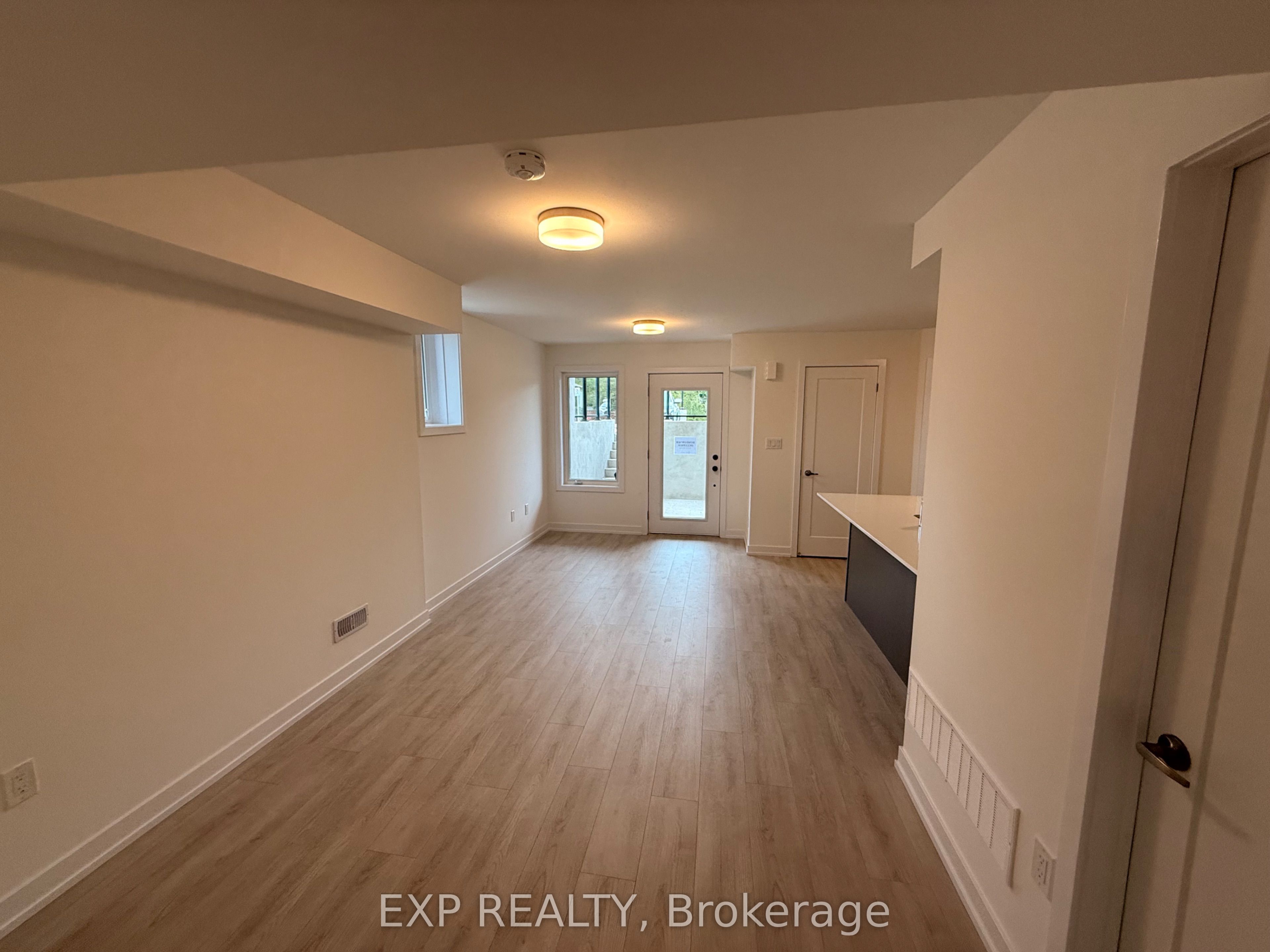 Unit 35 - 42 Lowes Rd. West Road, Guelph 4