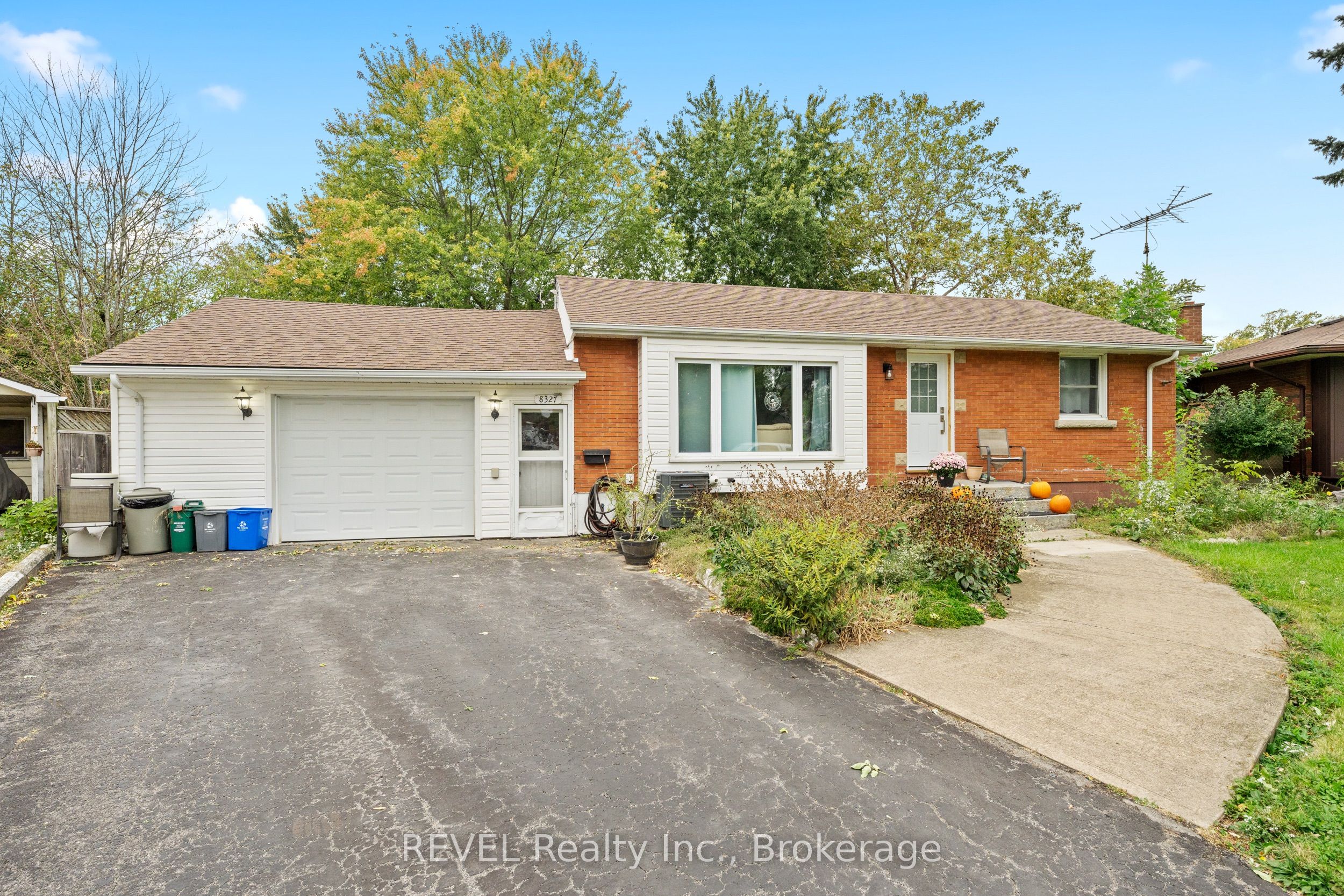 Unit Upper Unit - 8327 Parkway Drive, Niagara Falls 3