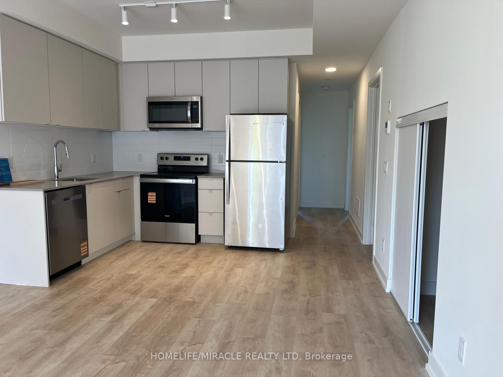 Unit 209B - 16 Melbourne Avenue, St. Catharines 5