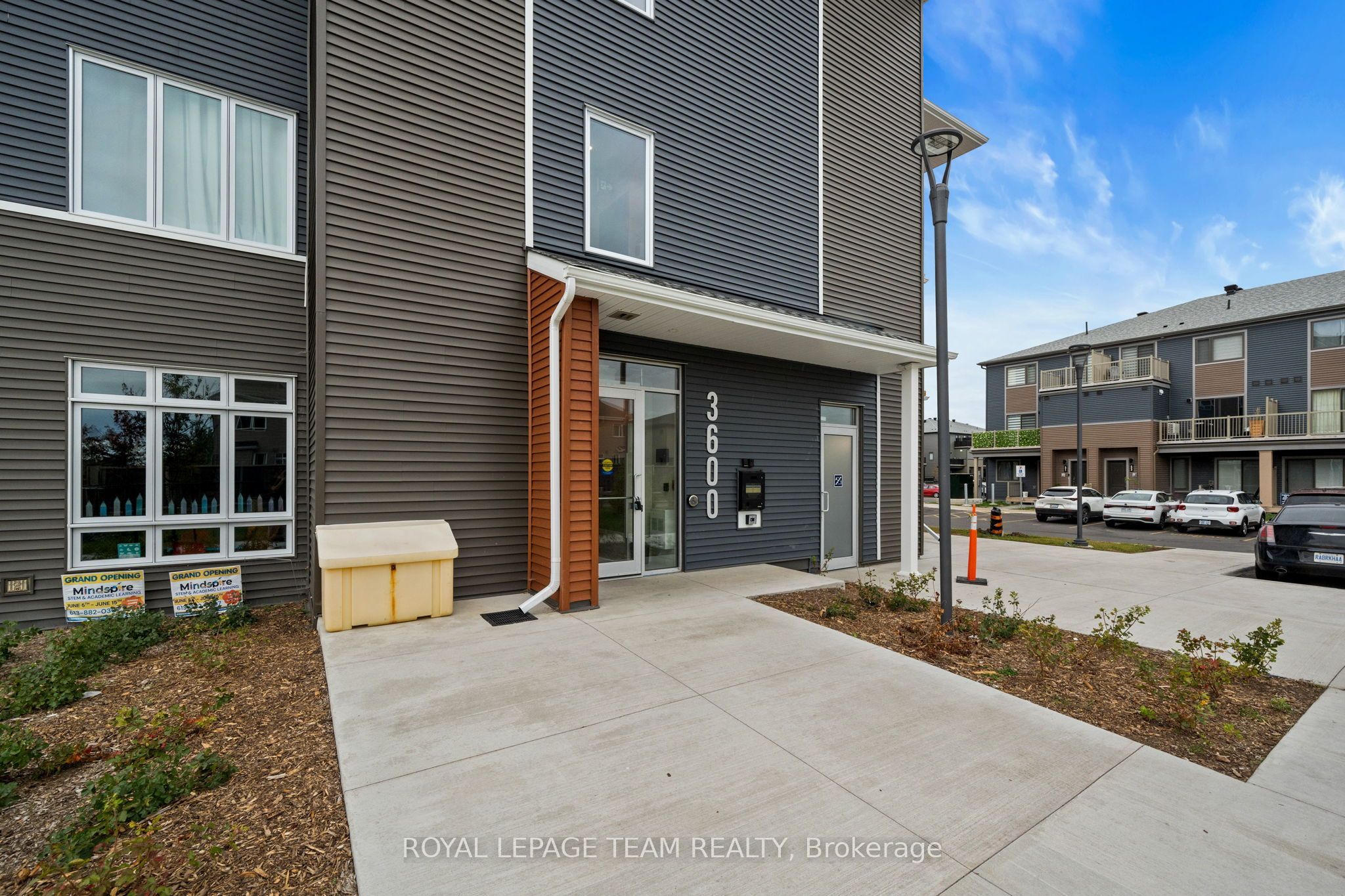 Unit 311 - 3600 Brian Coburn Boulevard, Cumberland 4
