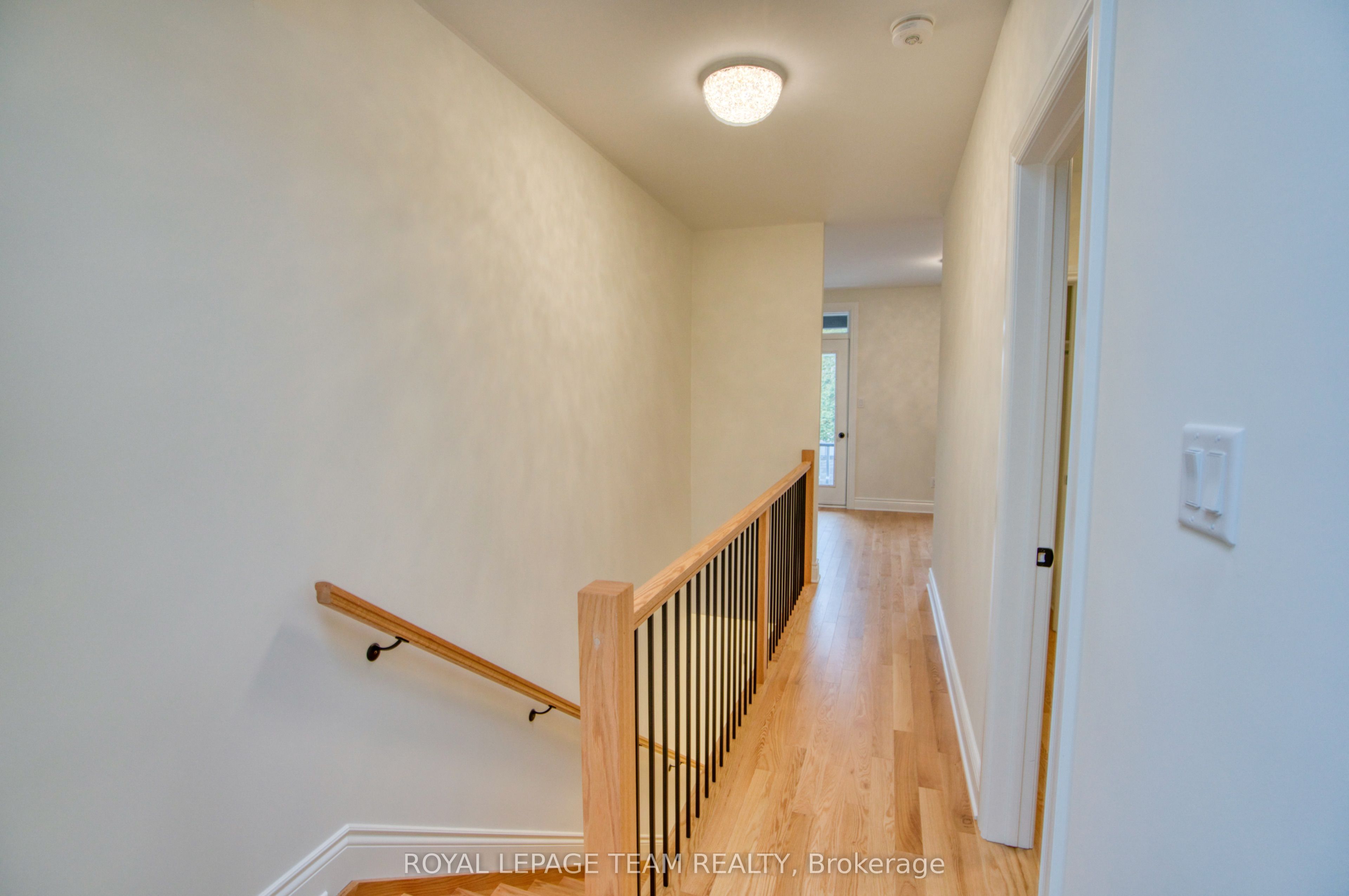 Unit 2 - 238 Bruyere Street, Ottawa 2