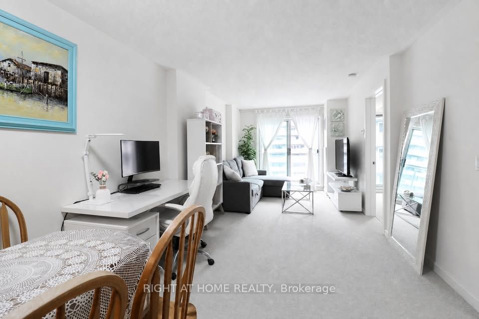 Unit 711 - 138 SOMERSET Street W, Ottawa 5