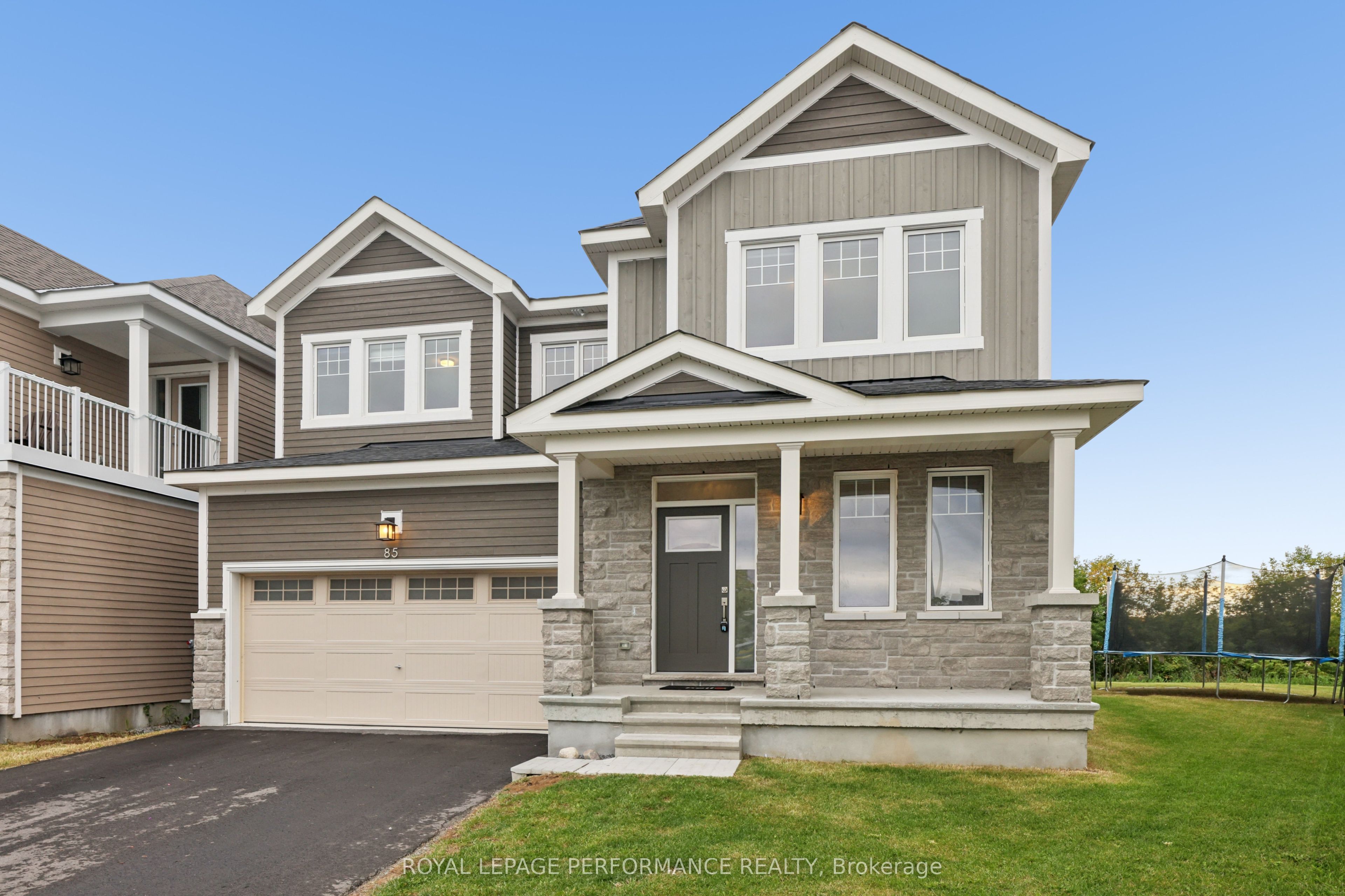 85 HACKAMORE Crescent, Stittsville-Goulbourn 3