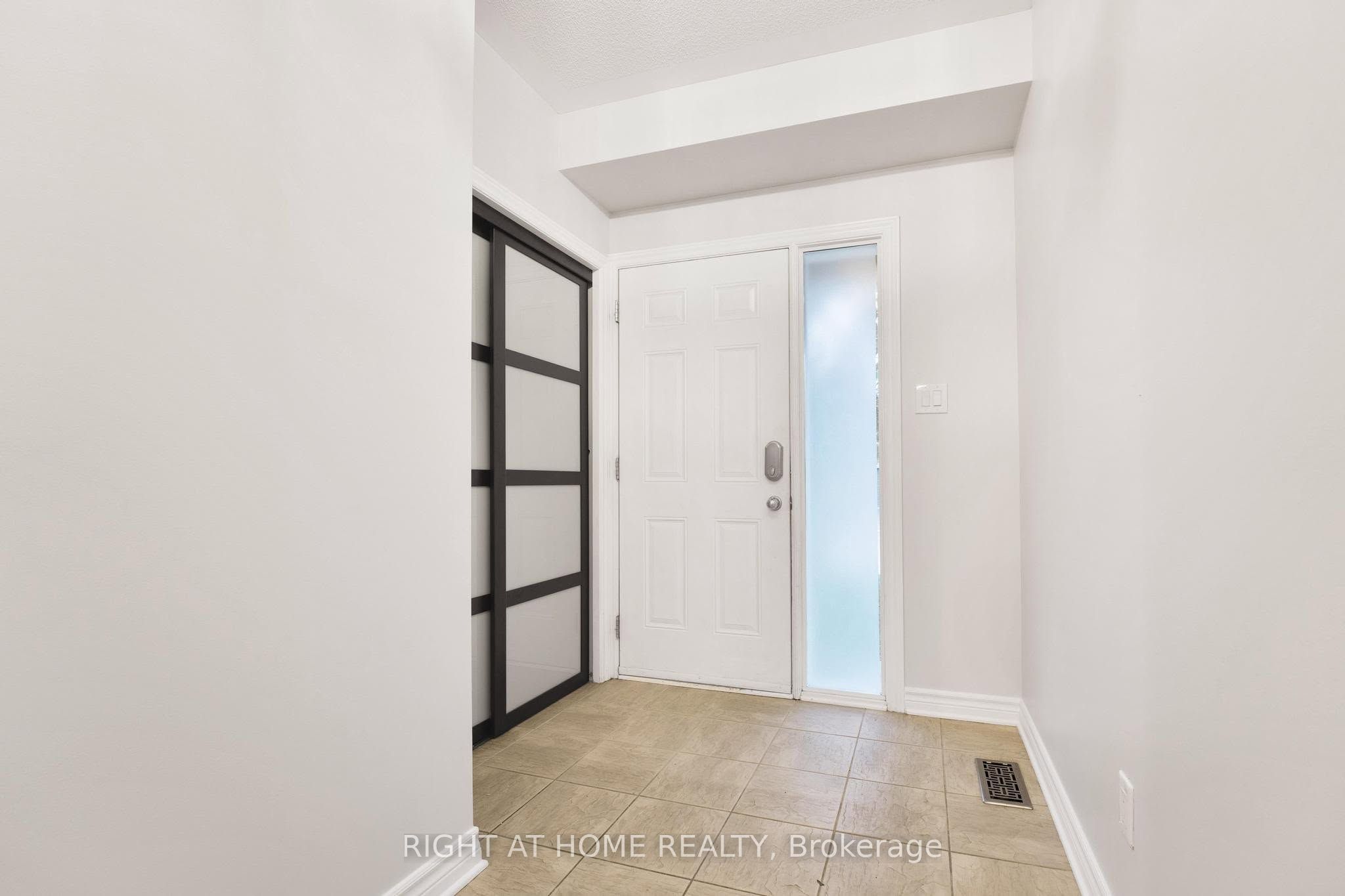 514 Cherokee Way, Stittsville-Goulbourn 4
