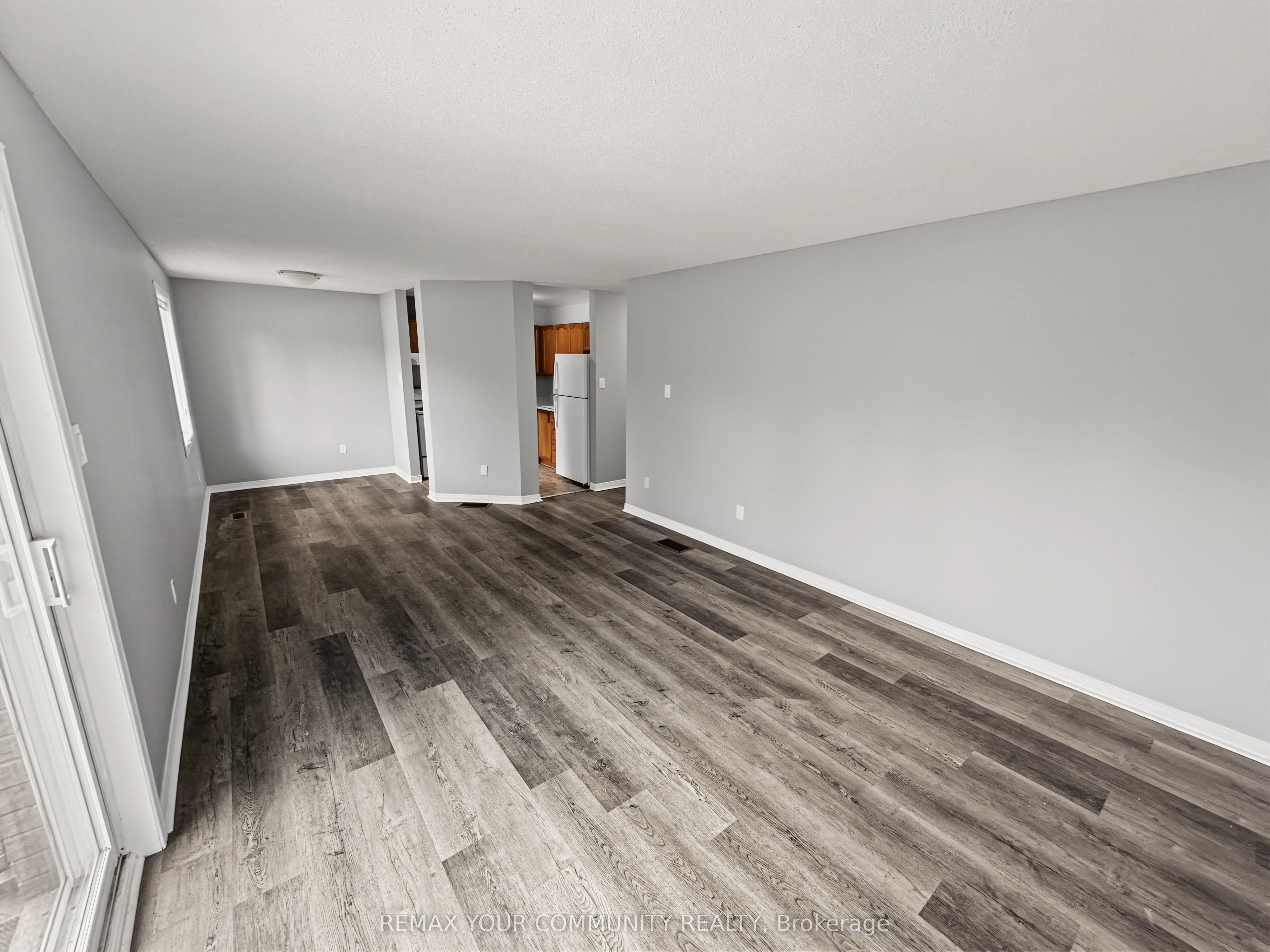 Unit 101 - 10 Riverside Drive, Kawartha Lakes 3