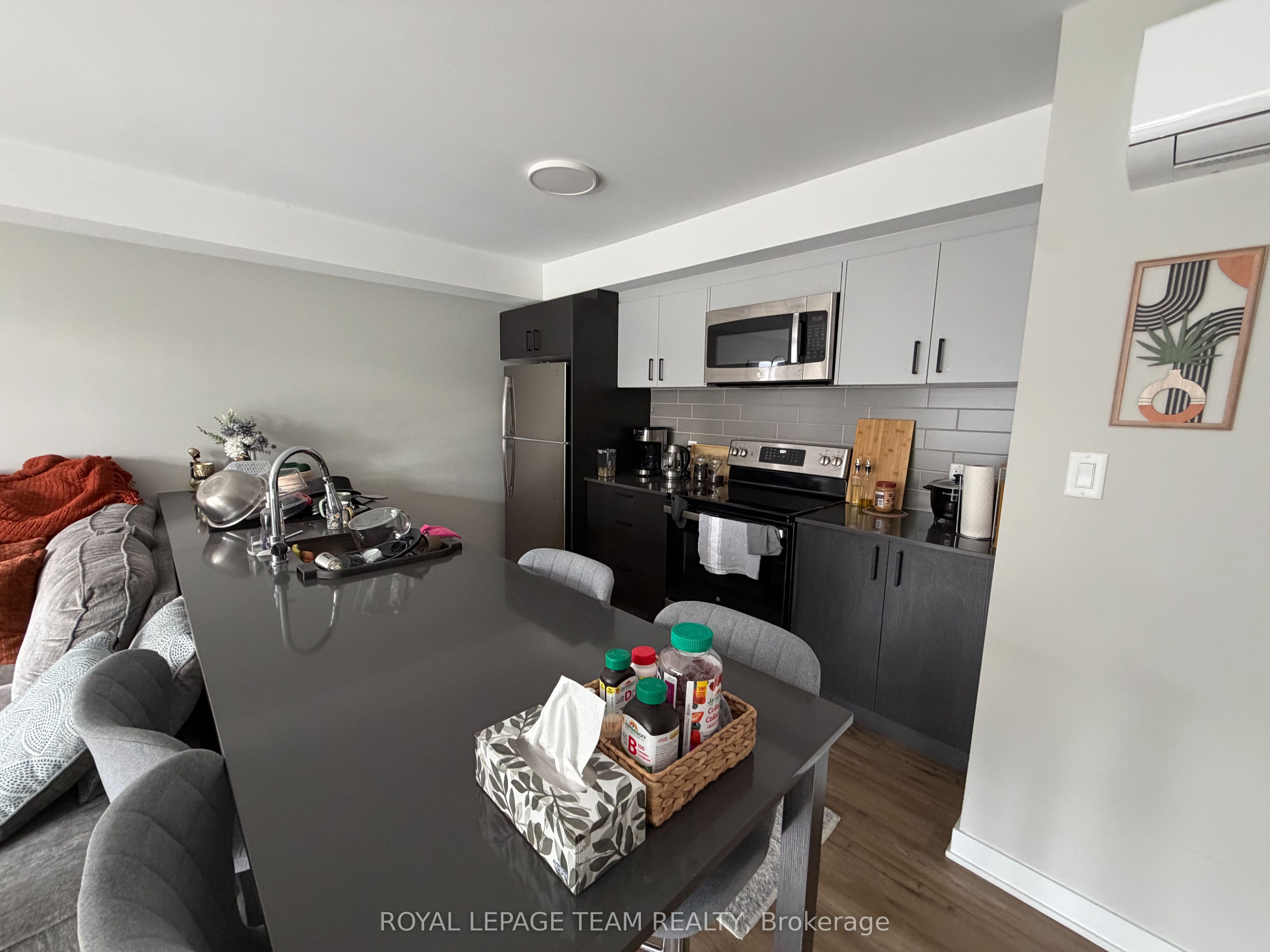 Unit 104 - 1305 Summerville Avenue, Ottawa 4