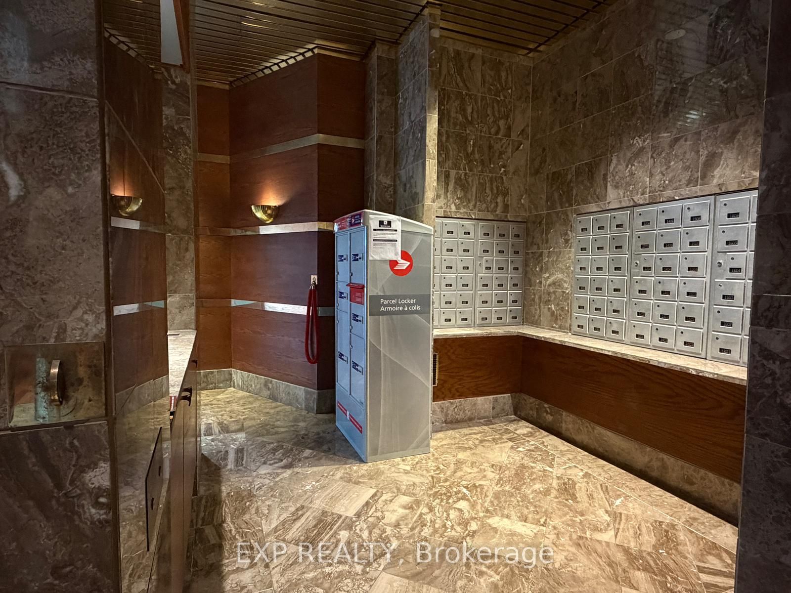 Unit 401 - 160 George Street, Ottawa 4