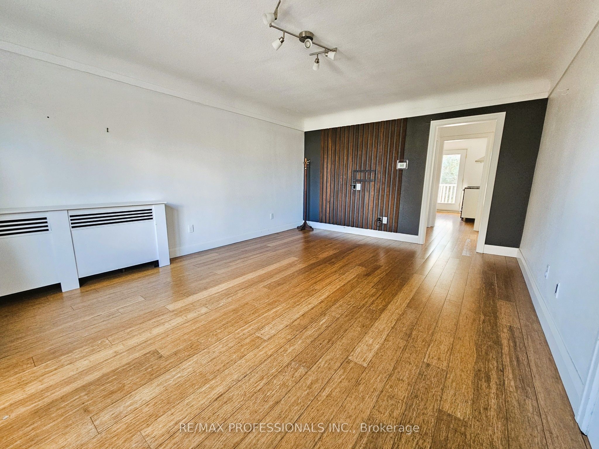 Unit A-Upper - 119 Erb Street E, Waterloo 3
