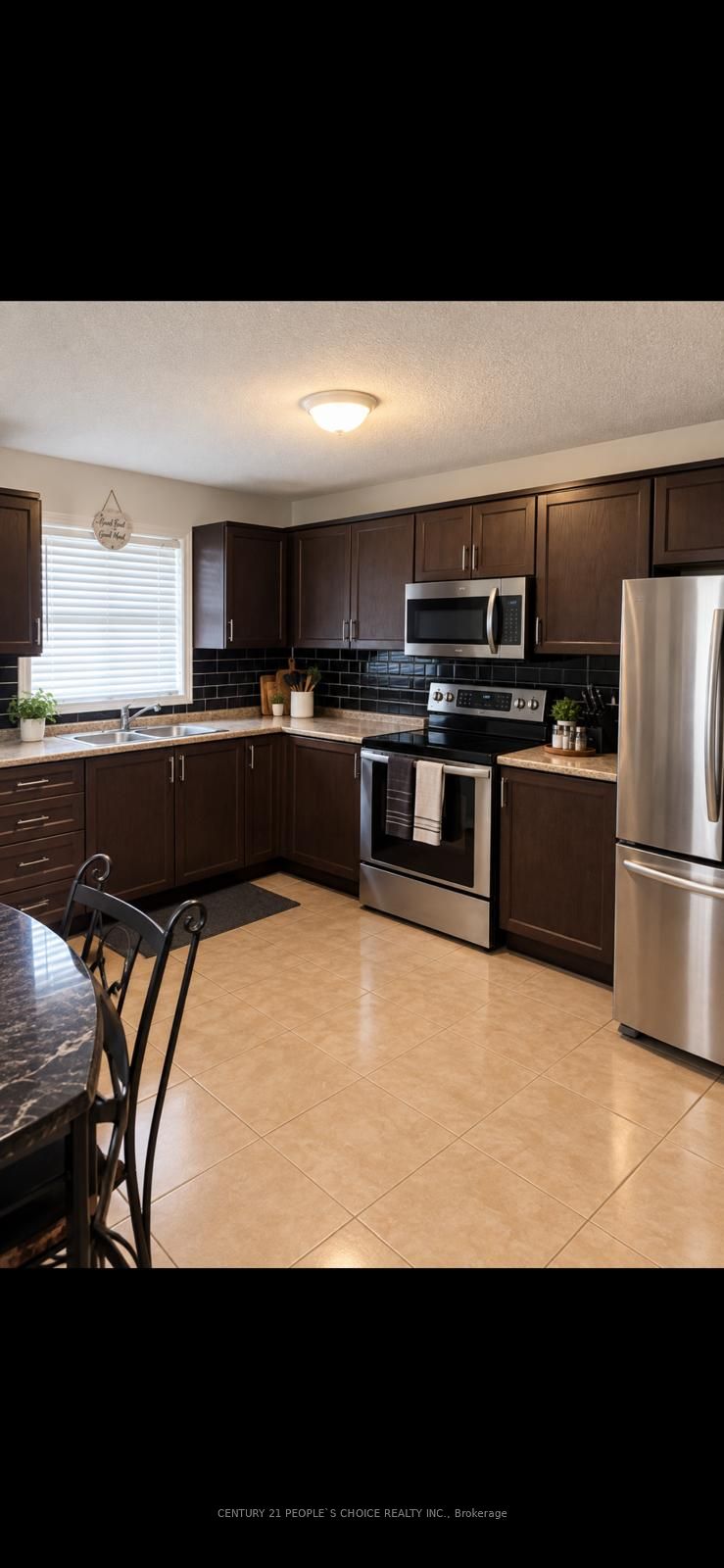 293 DAIN Avenue, Welland 4
