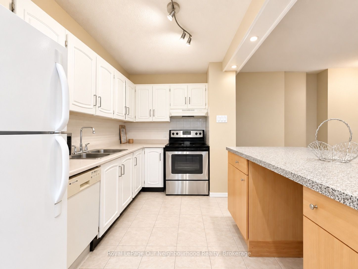 Unit 509 - 215 Glenridge Avenue, St. Catharines 2