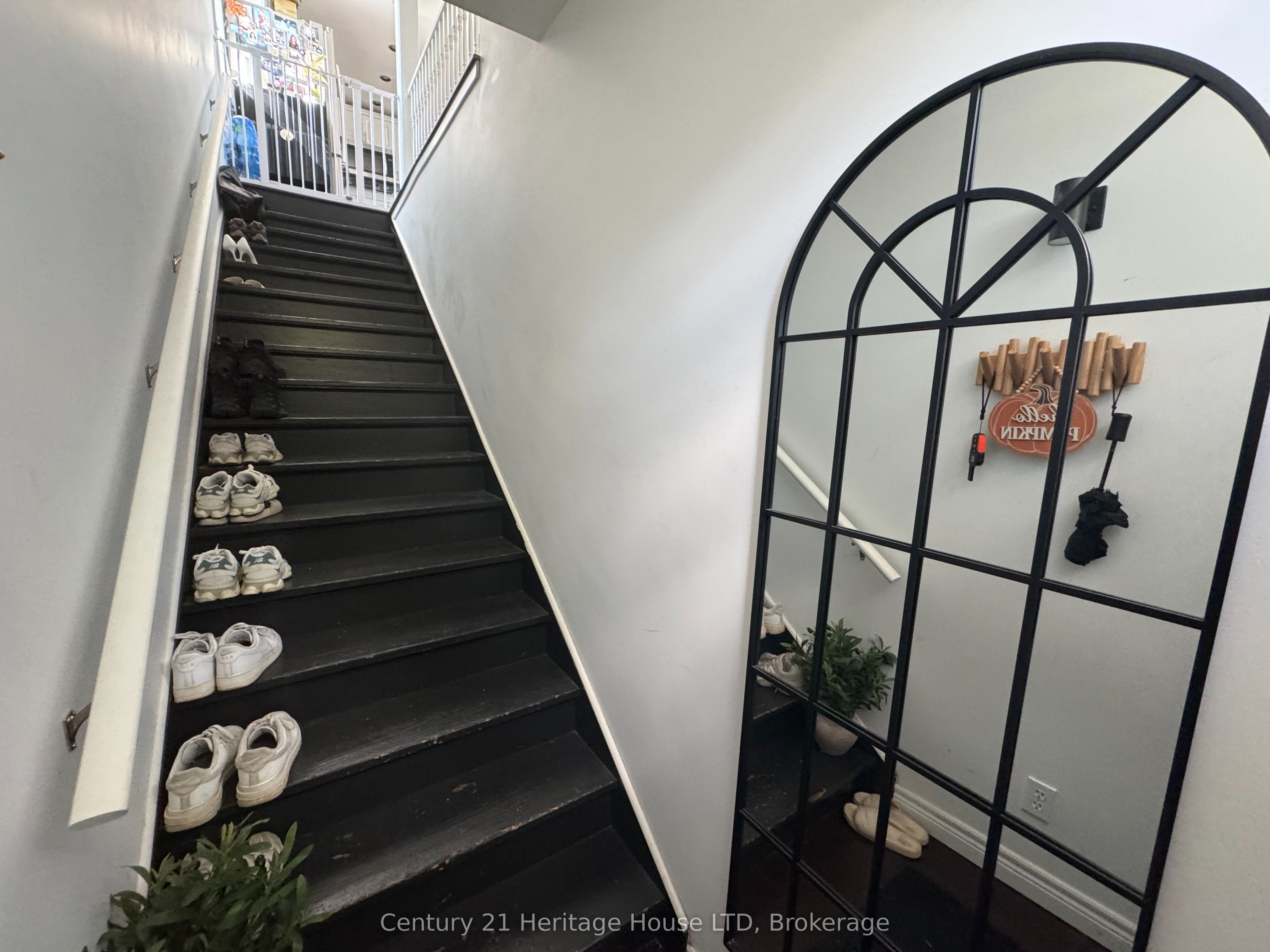 Unit Upper - 371 Ridge Road N, Fort Erie 2